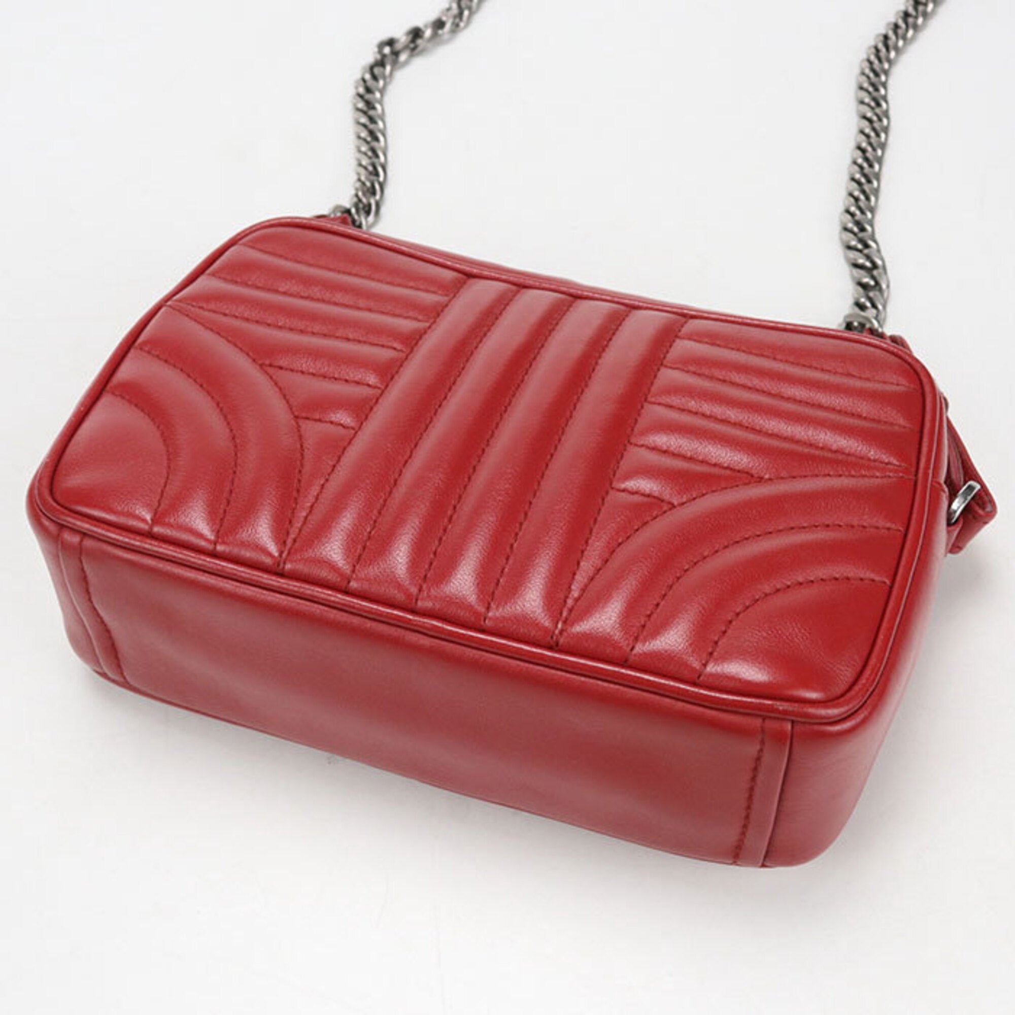 Prada Red Color Leather Shoulder Bag (Pre-Owned)