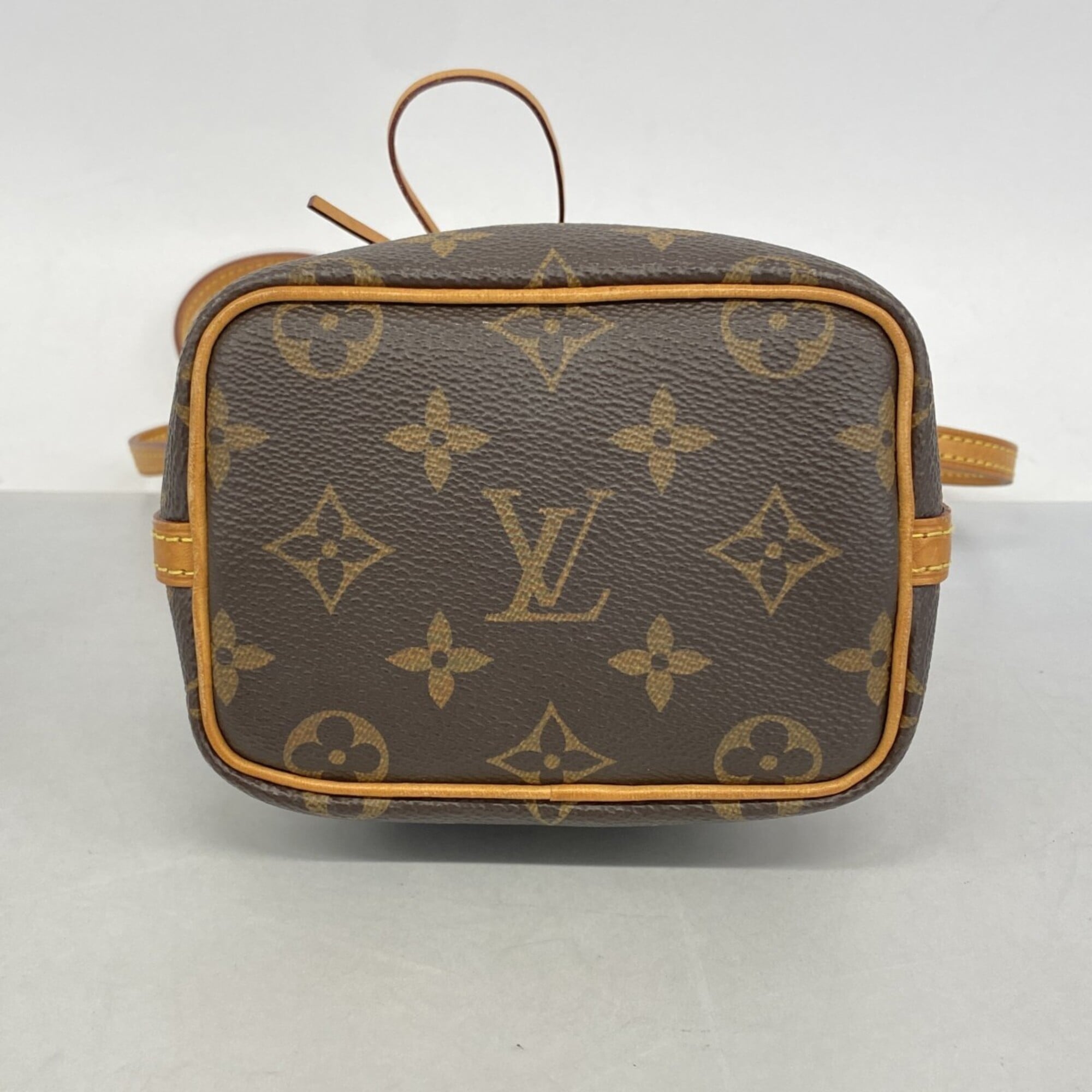 Louis Vuitton Brown Shoulder Bag (Pre-Owned)