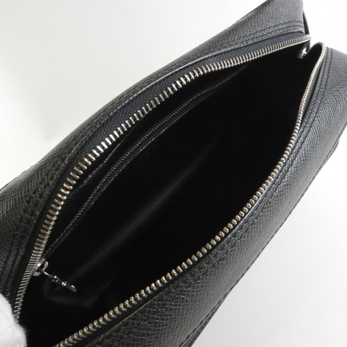 Louis Vuitton Ardoise Leather Shoulder Bag (Pre-Owned)