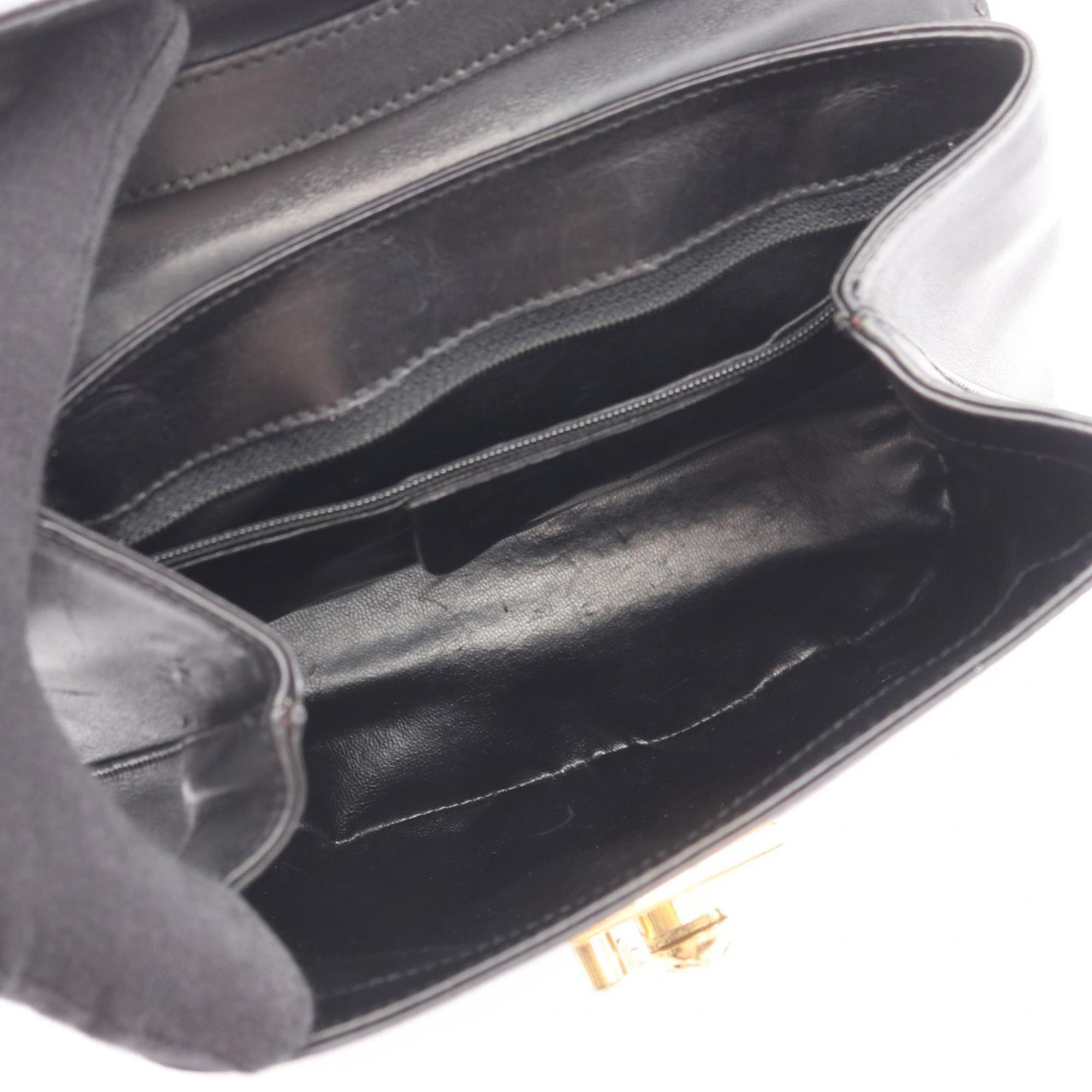 Salvatore Ferragamo Black Leather Handbag (Pre-Owned)