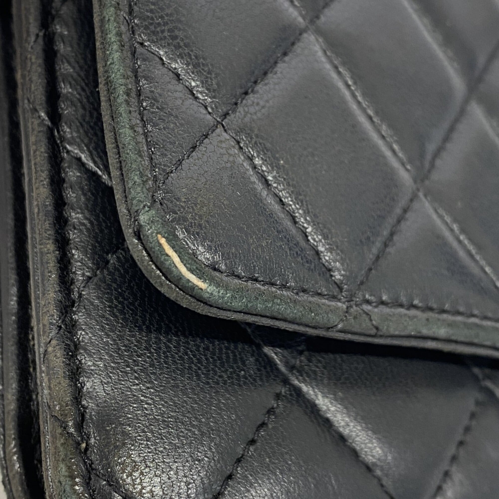 Chanel Black Leather Chain/Shoulder Wallet (Pre-Owned)