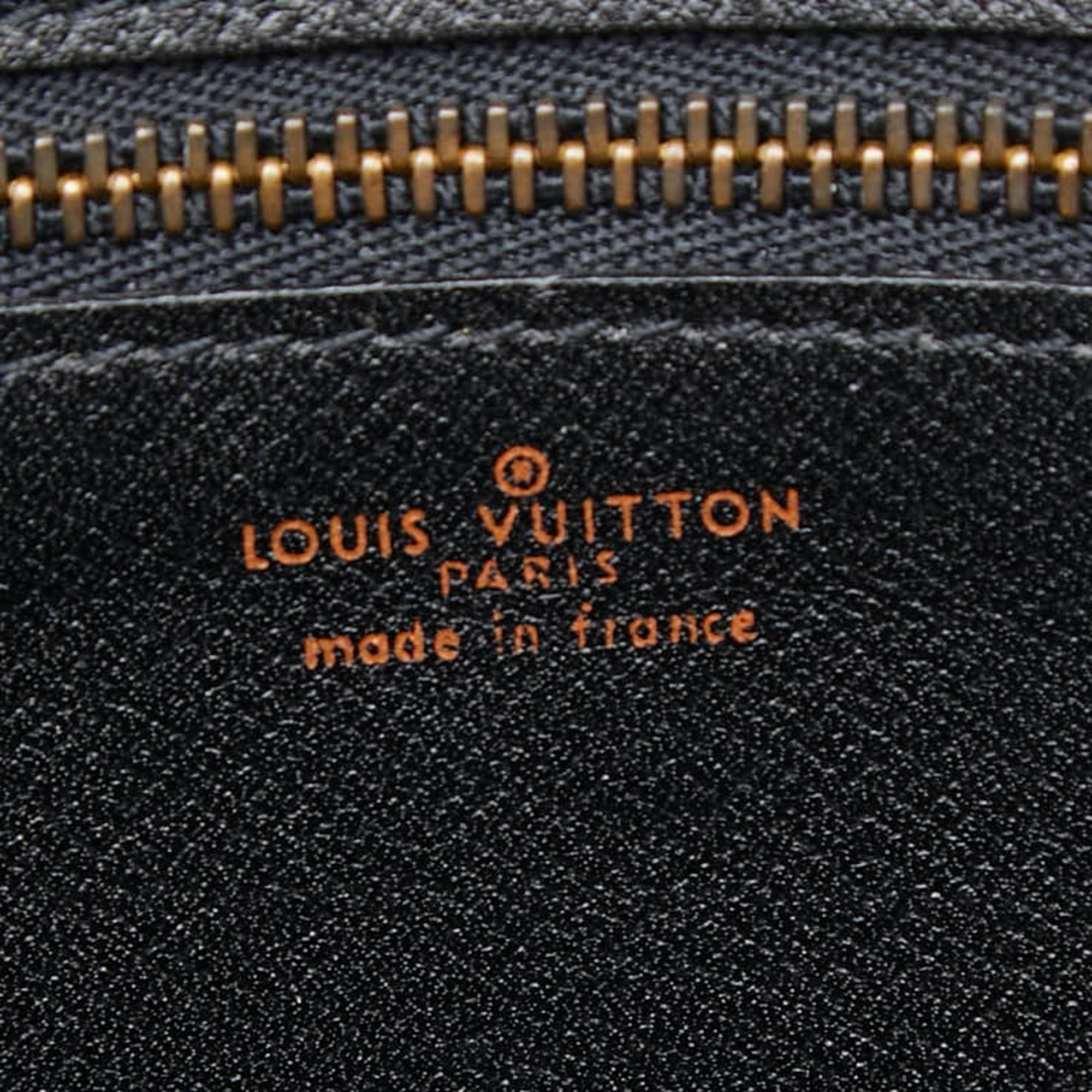 Louis Vuitton Black Noir Leather Clutch Bag (Pre-Owned)
