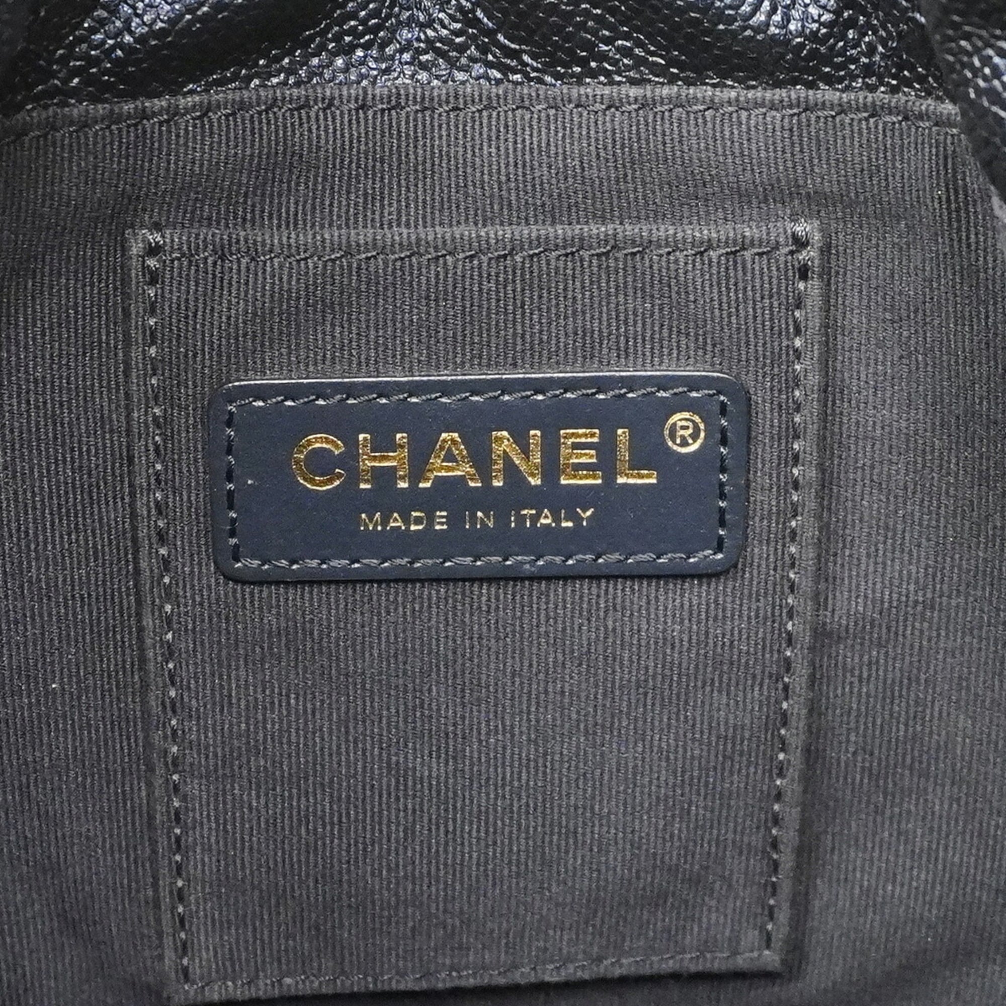 Chanel Navy Grained Calfskin Handbag (Pre-Owned)