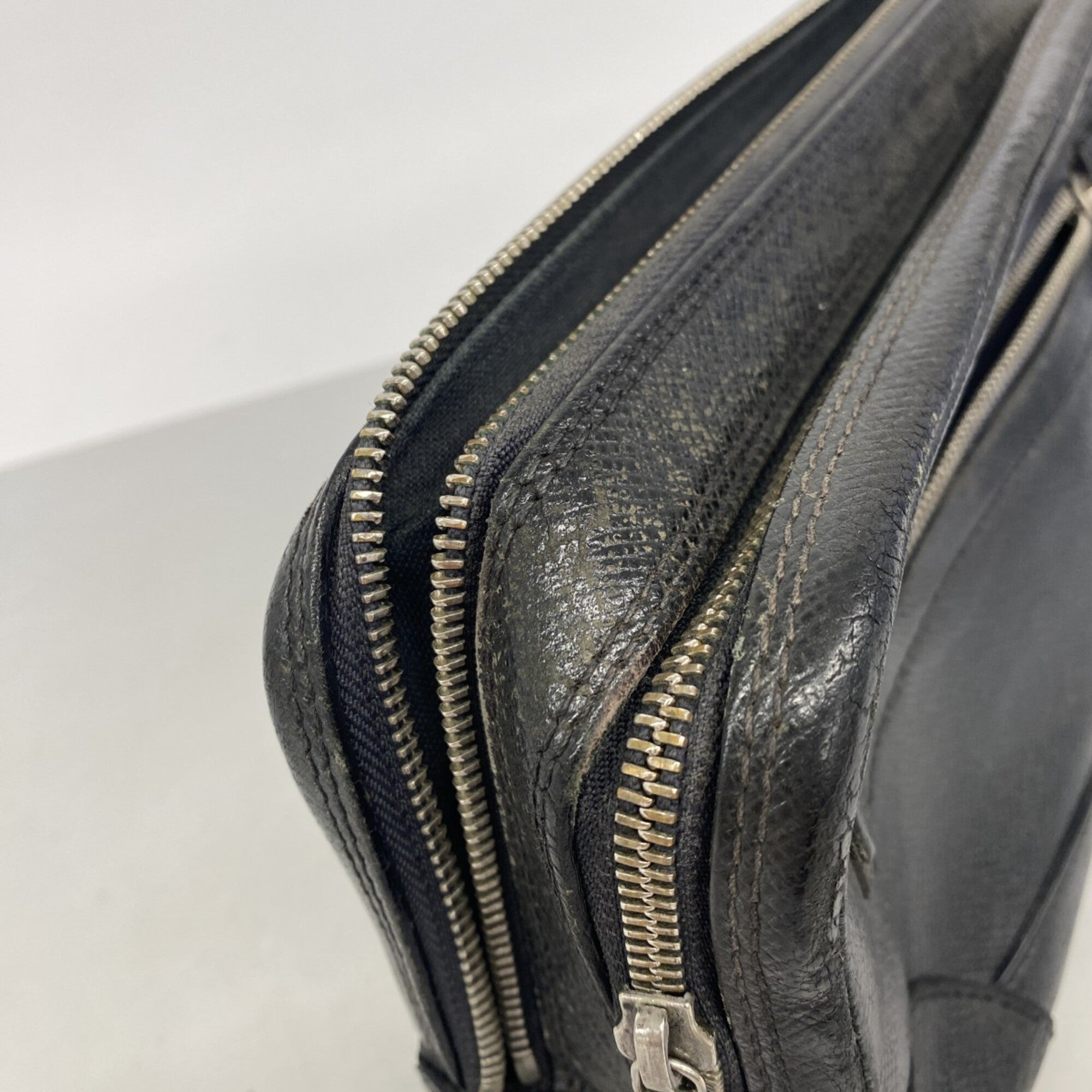 Louis Vuitton Ardoise Clutch Bag (Pre-Owned)
