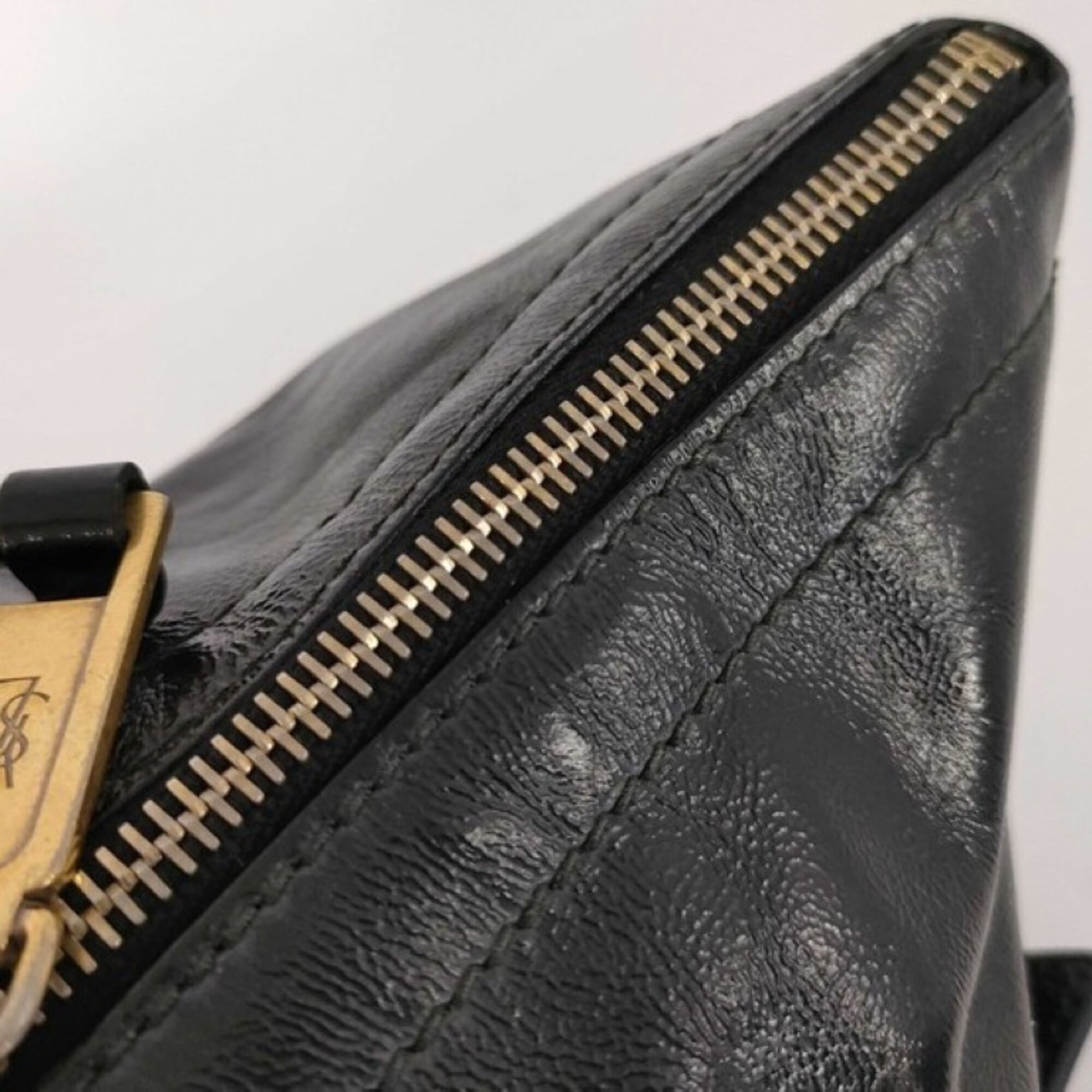 Yves Saint Laurent Black Patent Leather Tote Bag (Pre-Owned)