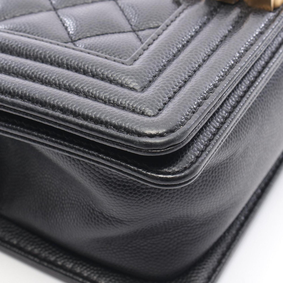 Chanel Black Grained Calfskin Handbag Shoulder Bag (Pre-Owned)