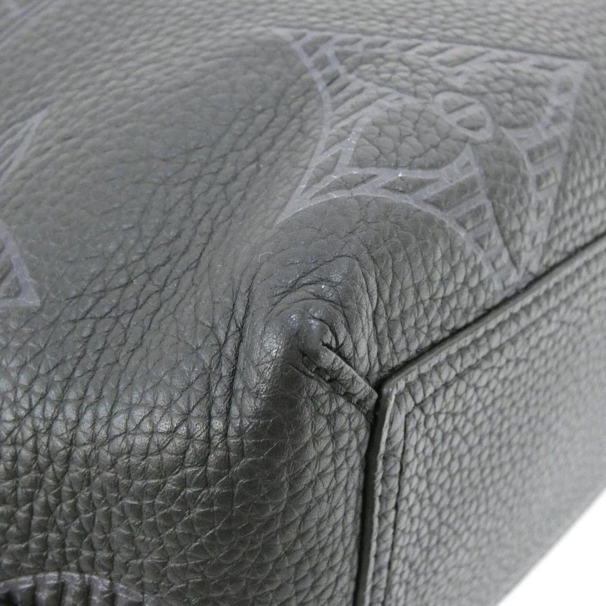Louis Vuitton Black Leather Handbag Pouch (Pre-Owned)