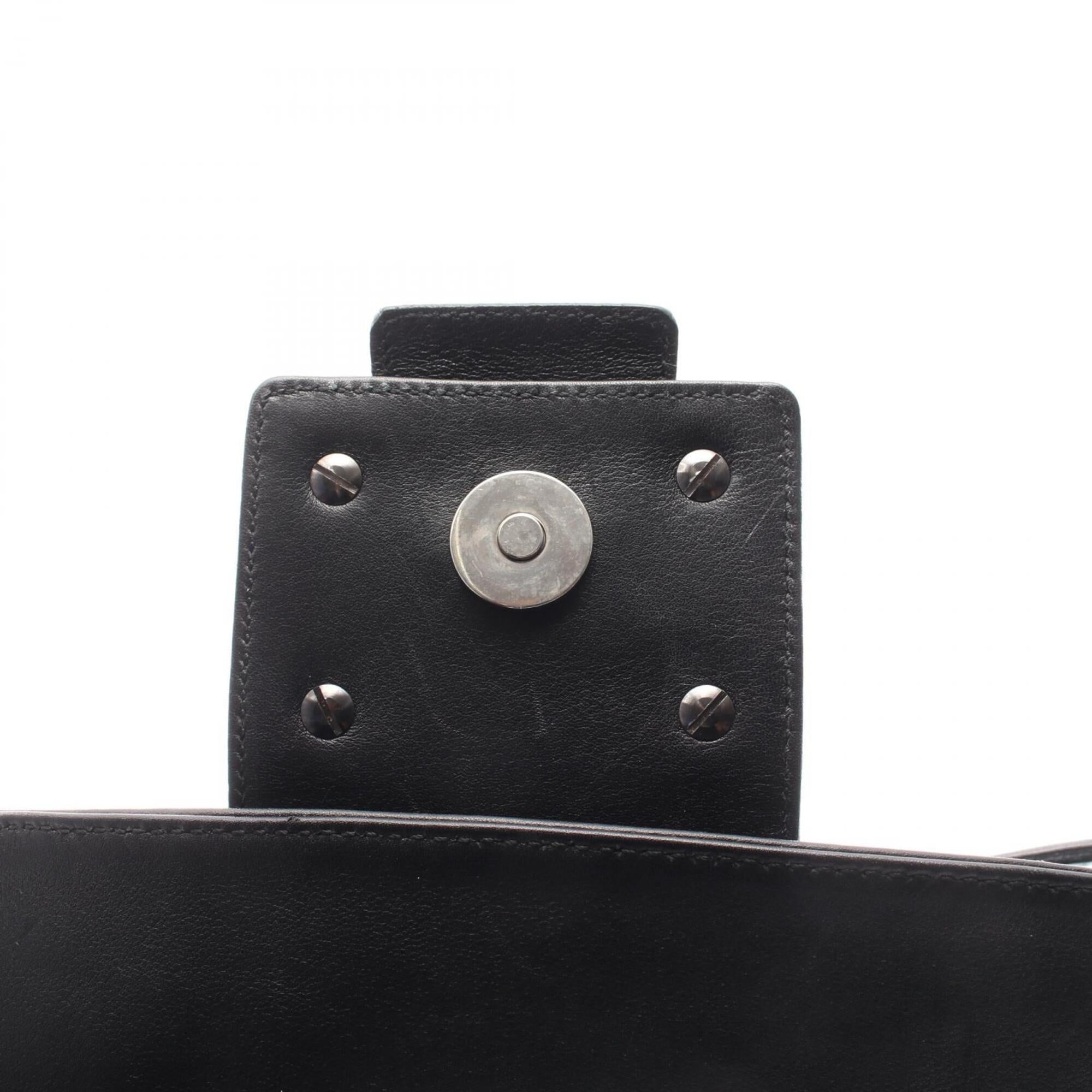 Salvatore Ferragamo Black Leather Handbag Shoulder Bag (Pre-Owned)
