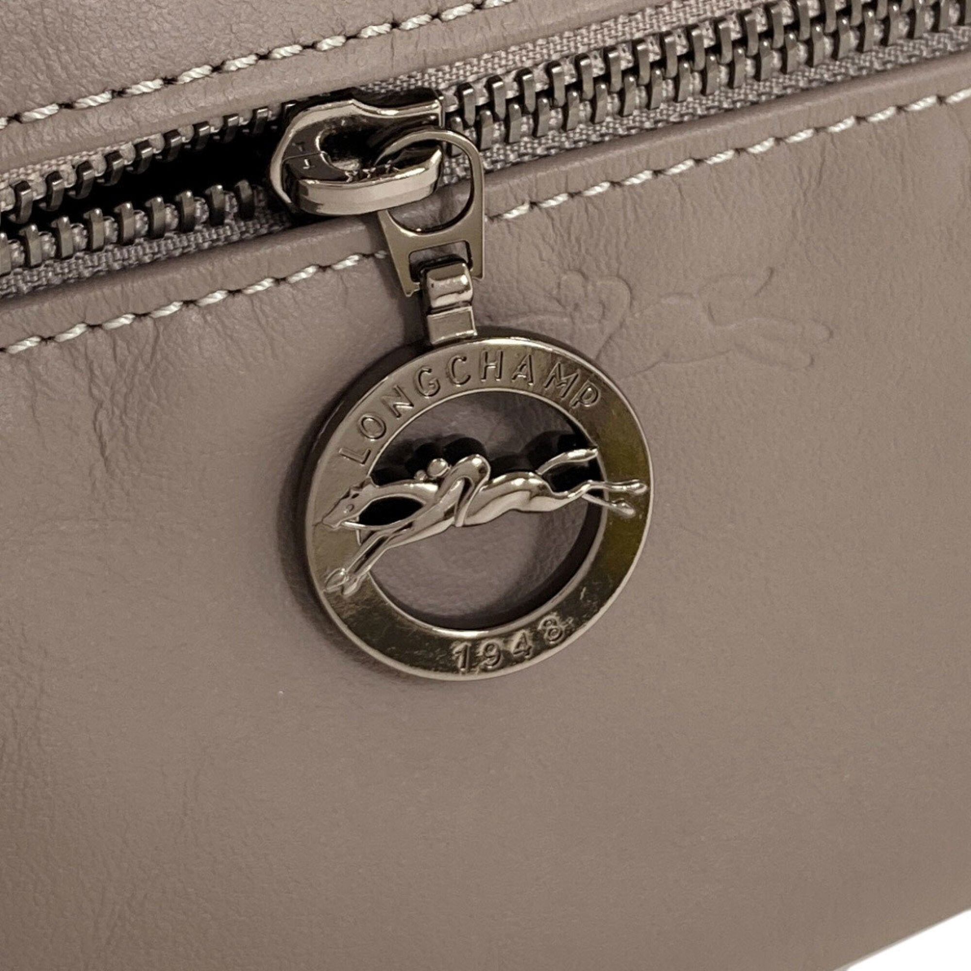 Longchamp Gray Leather Handbag (Pre-Owned)