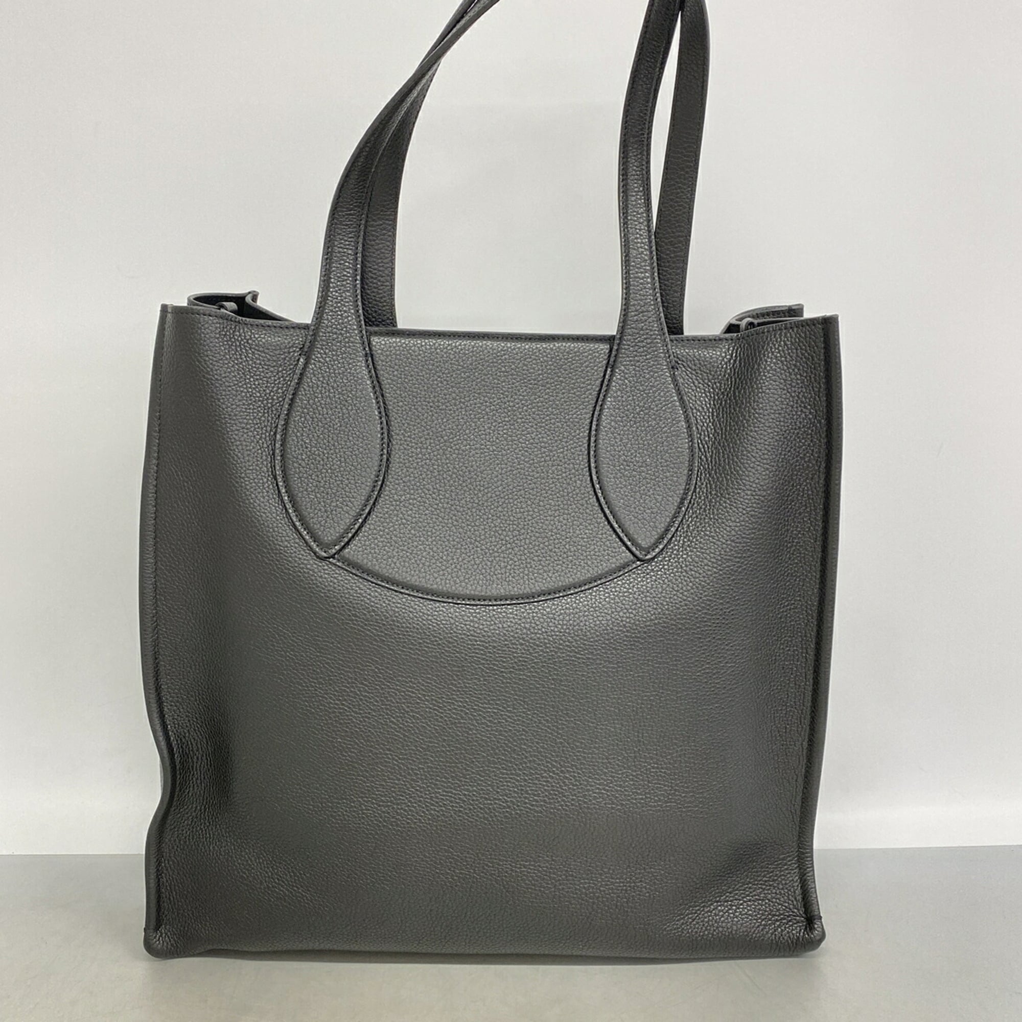 Salvatore Ferragamo Black Leather Tote Bag (Pre-Owned)
