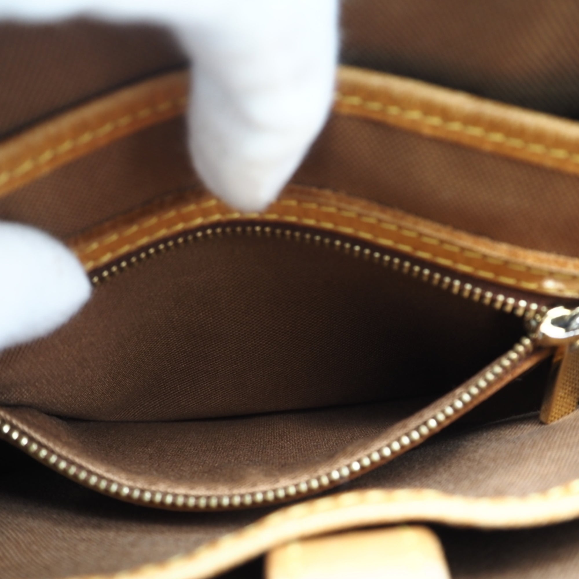 Louis Vuitton Monogram Beige Brown Coated Canvas Leather Handbag (Pre-Owned)