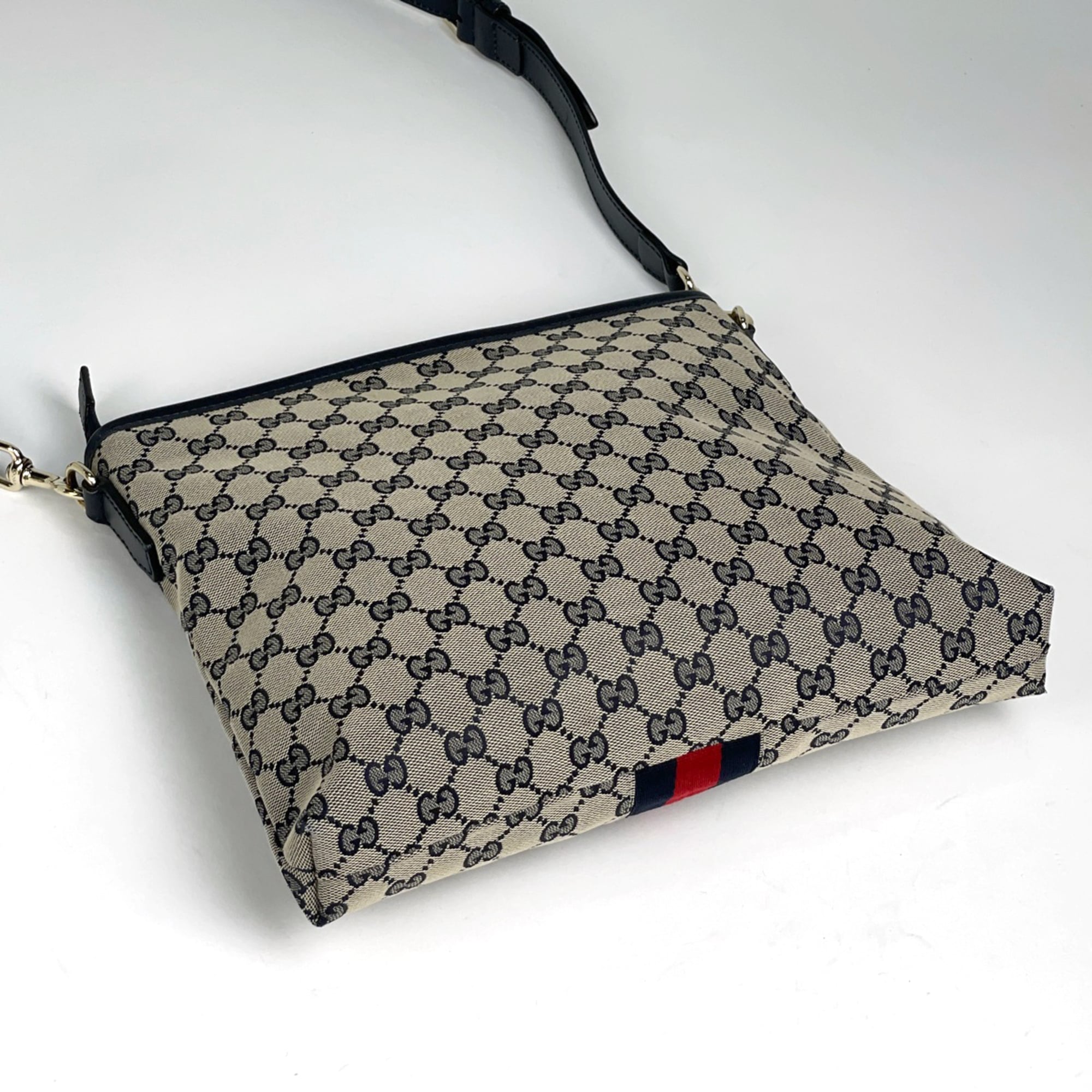 Gucci Sherry Line Beige Navy Gg Canvas Leather Shoulder Bag (Pre-Owned)