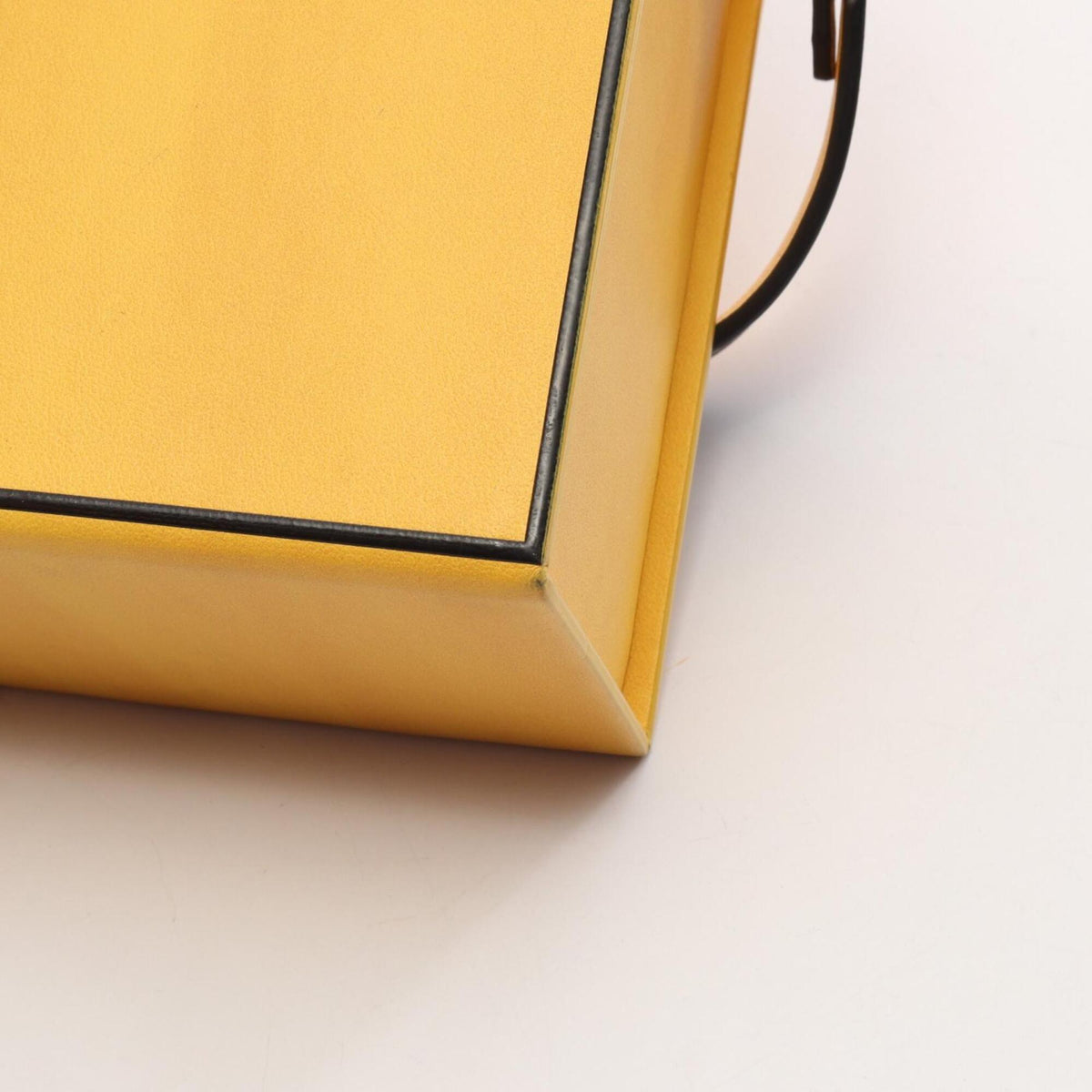 Fendi Black Yellow Leather Shoulder Bag (Pre-Owned)