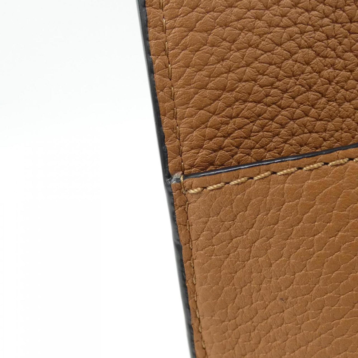 Loewe Brown Leather Shoulder Bag (Pre-Owned)