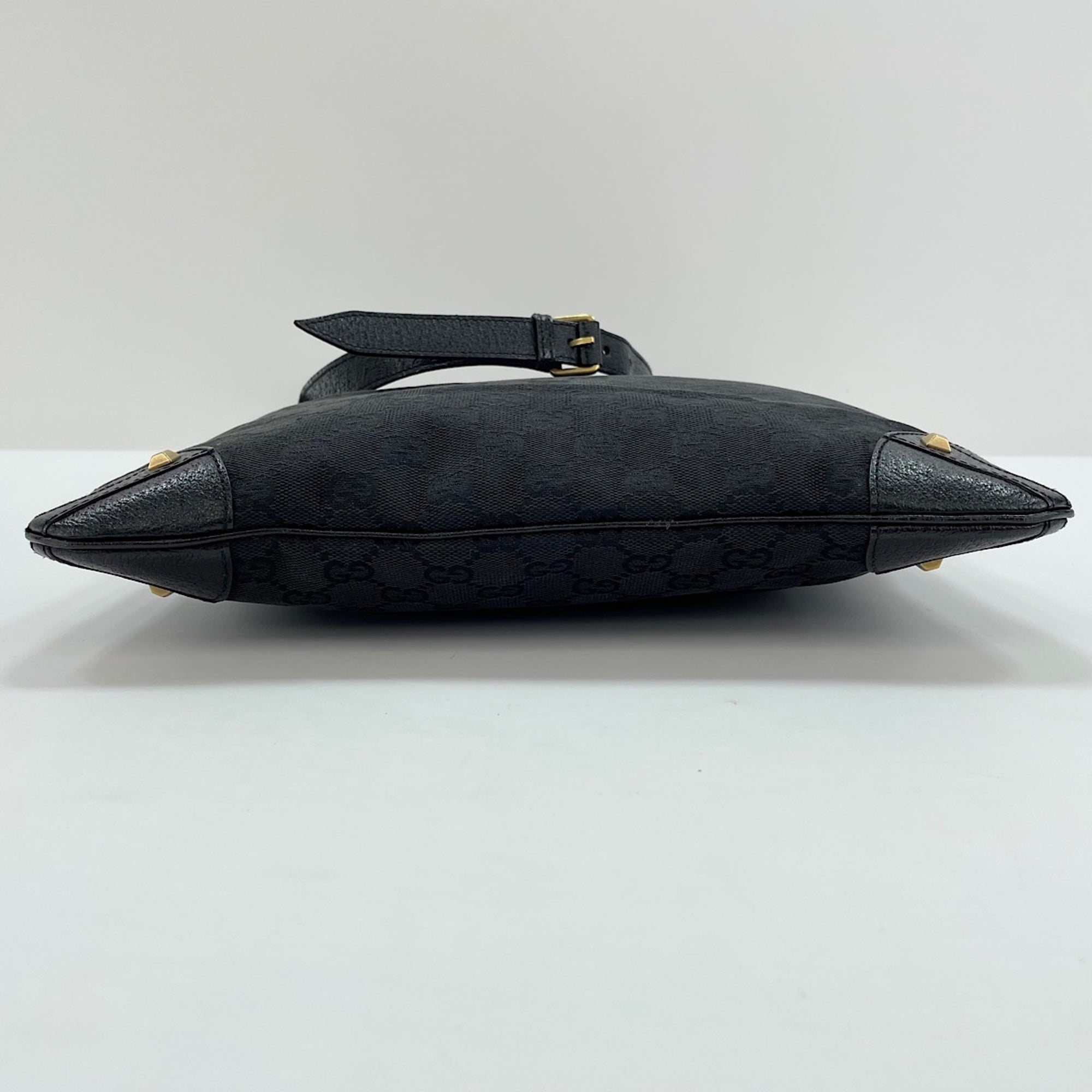 Gucci Black Shoulder Bag (Pre-Owned)