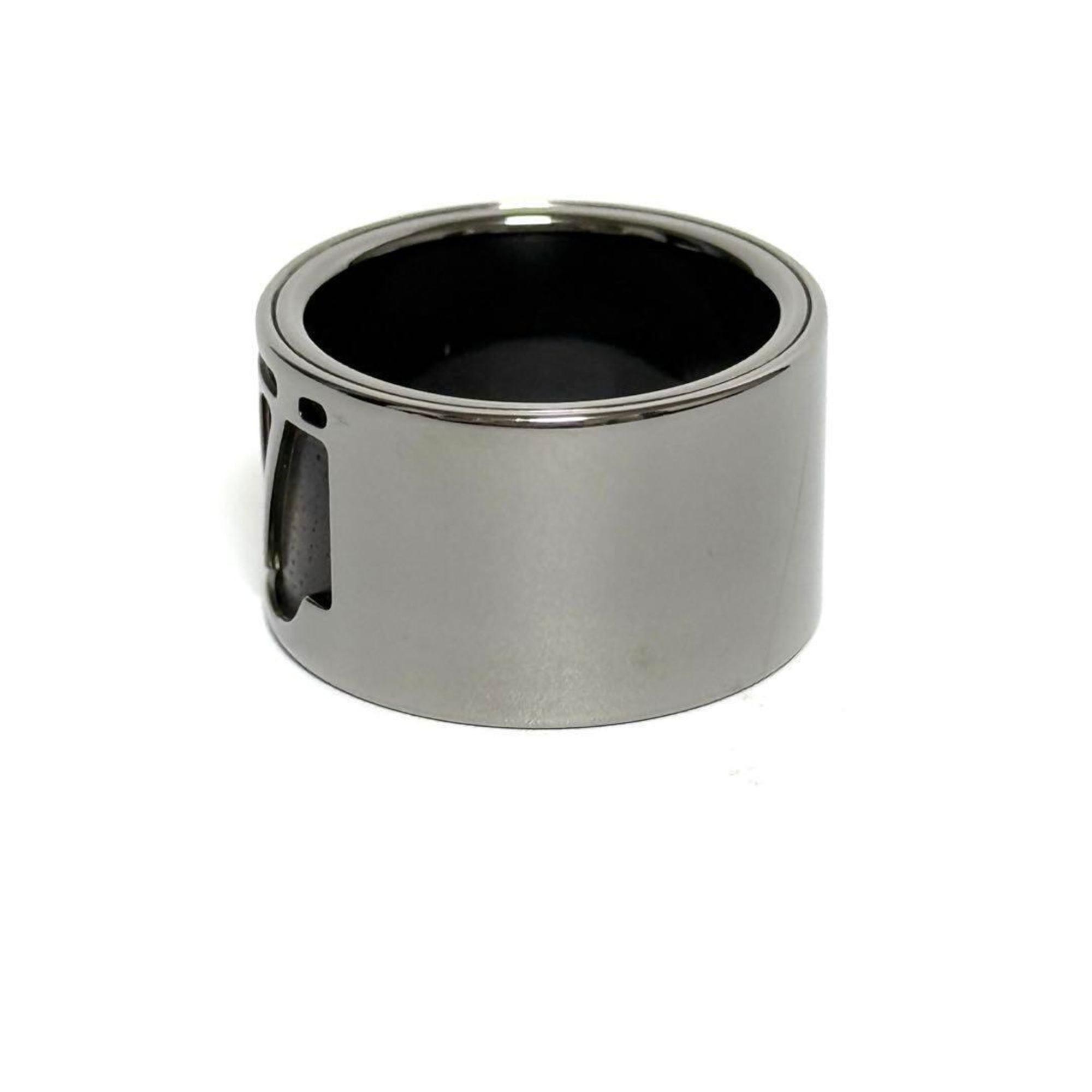 Louis Vuitton Silver Metal Band Ring (Pre-Owned)