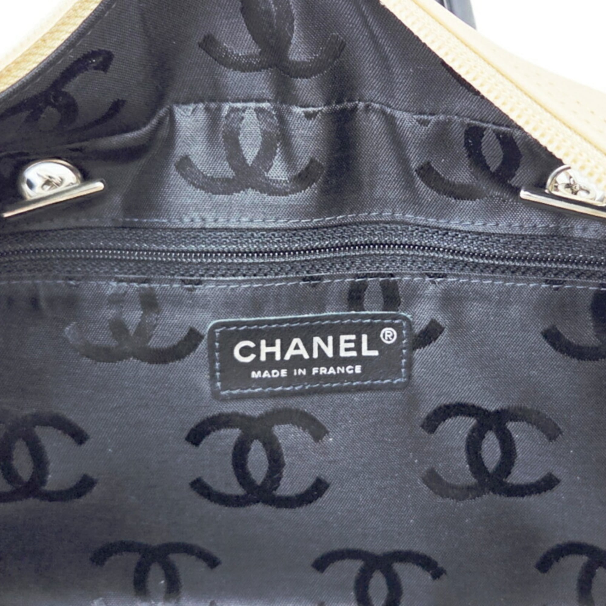 Chanel Beige Black Leather Shoulder Bag (Pre-Owned)