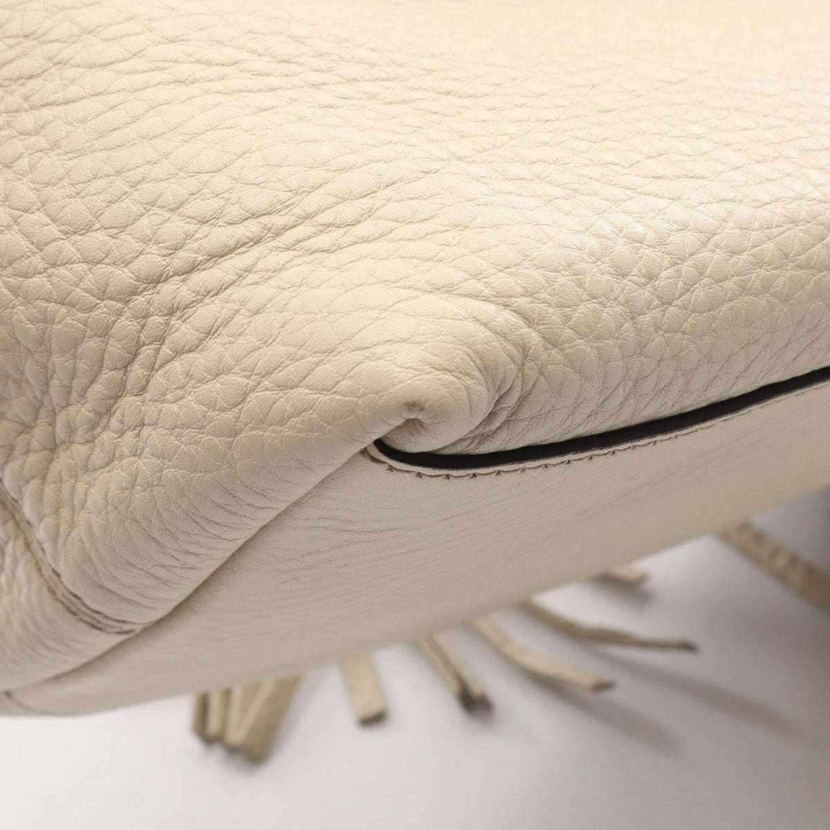 Gucci Ivory Leather Handbag Shoulder Bag (Pre-Owned)