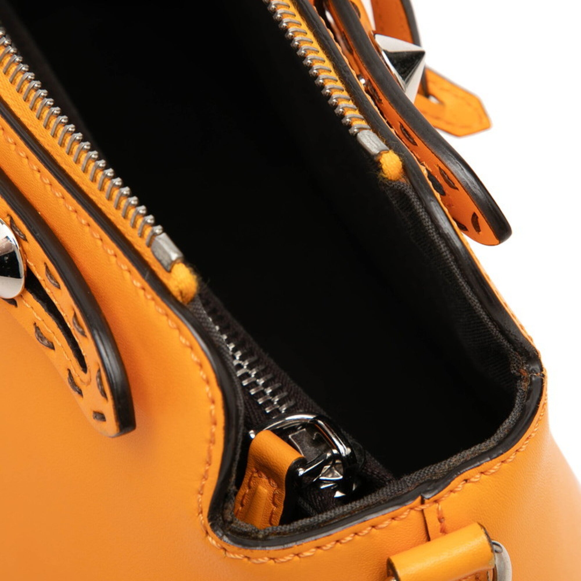 Fendi Orange Leather Handbag Shoulder Bag (Pre-Owned)