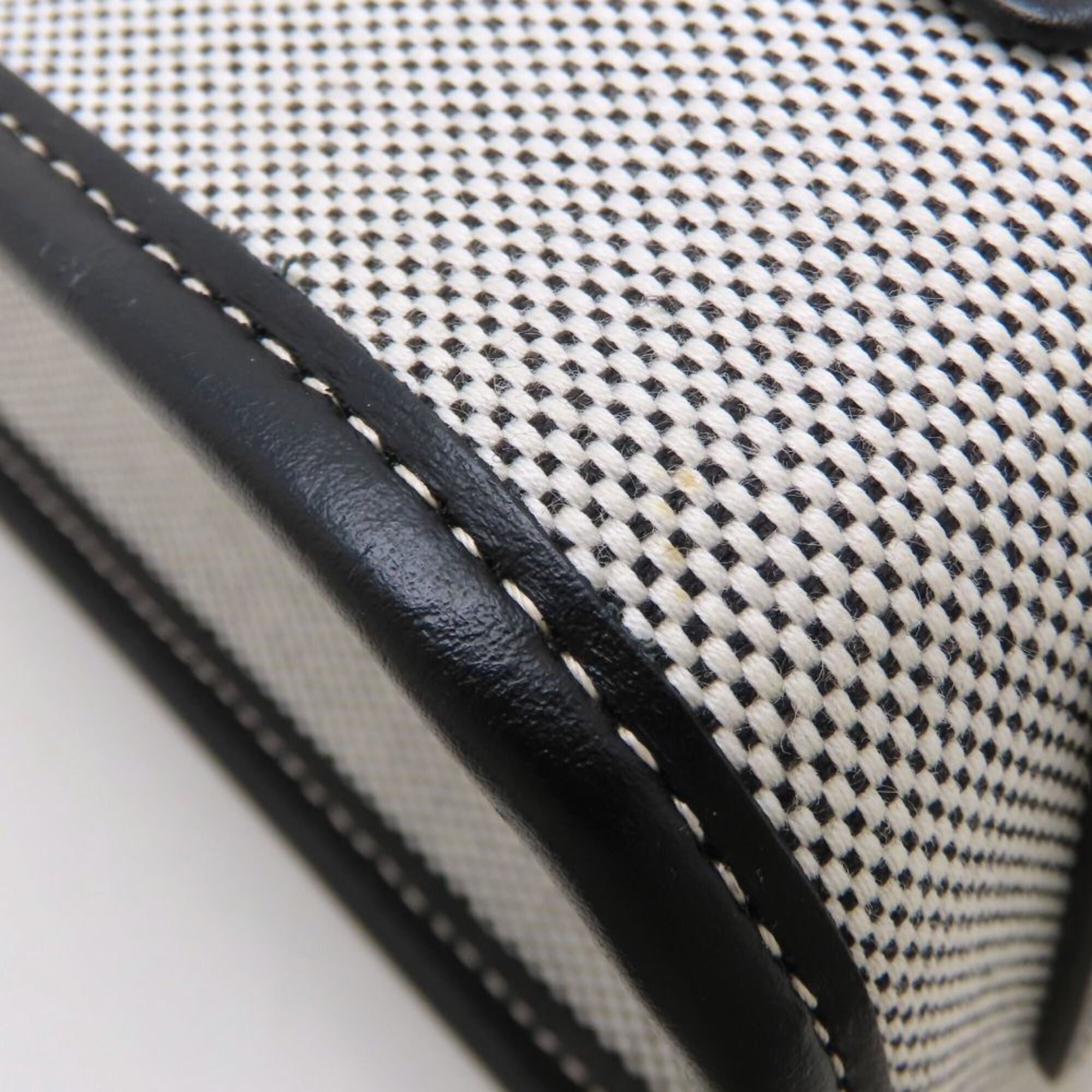 Burberry Black Canvas Leather Shoulder Bag (Pre-Owned)