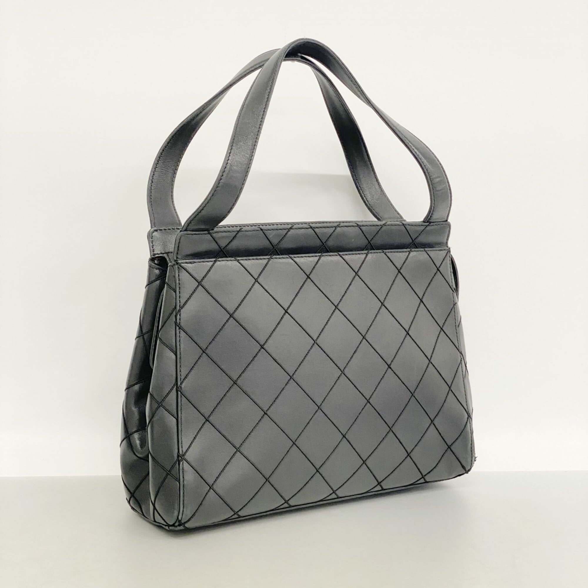 Chanel Black Leather Tote Bag (Pre-Owned)