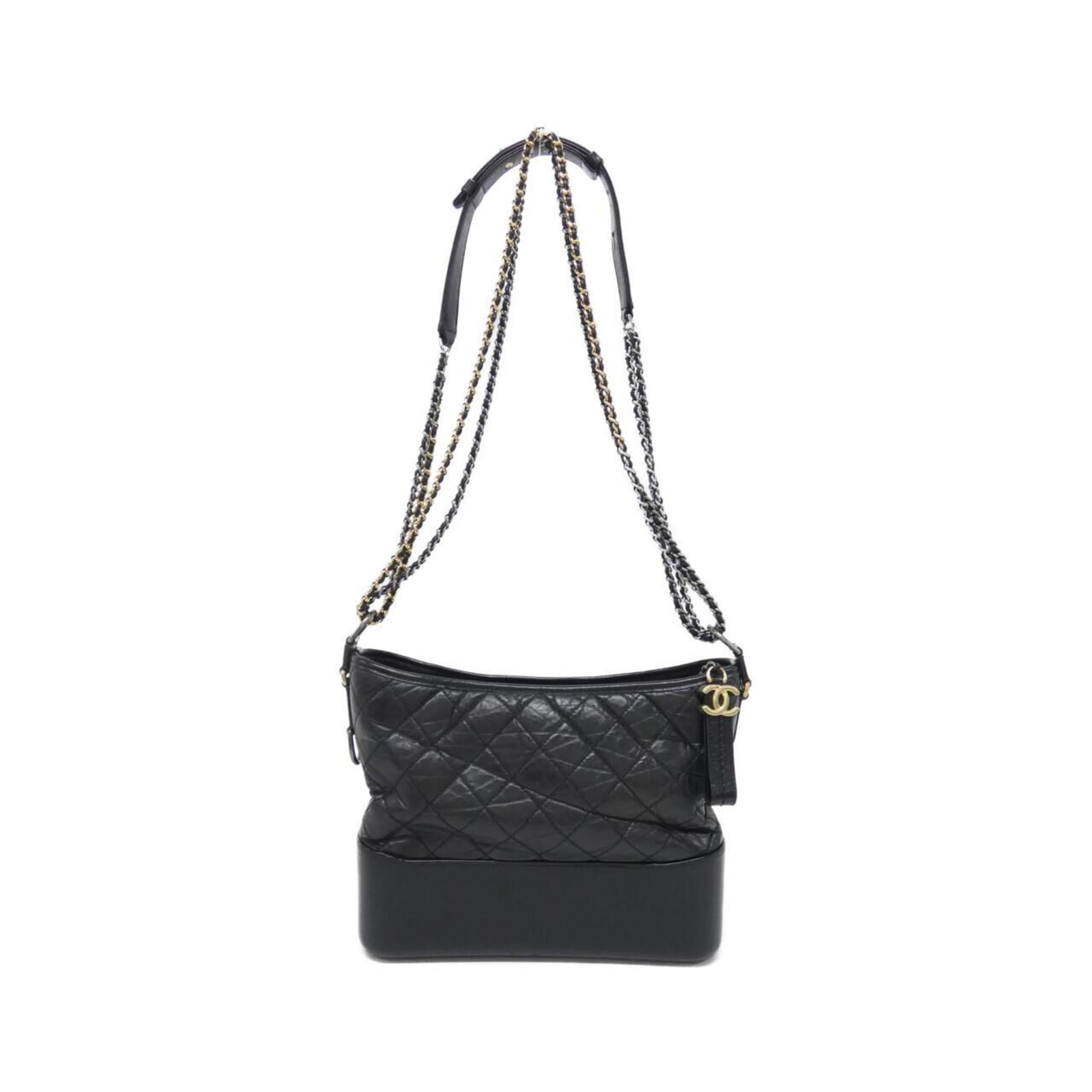 Chanel Black Leather Shoulder Bag (Pre-Owned)