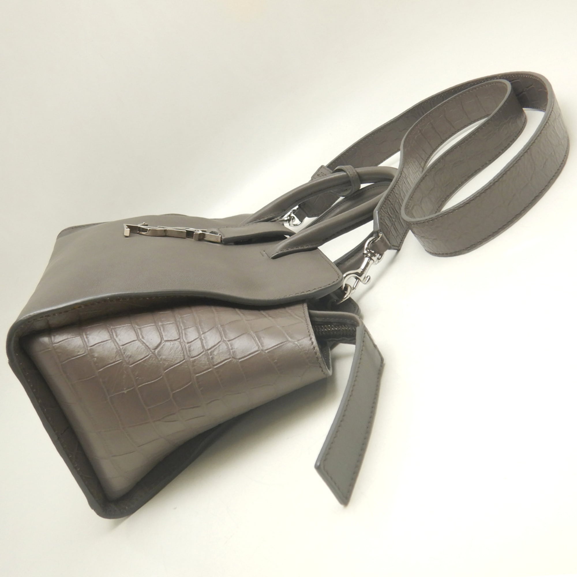 Yves Saint Laurent Gray Yellow Leather Handbag (Pre-Owned)