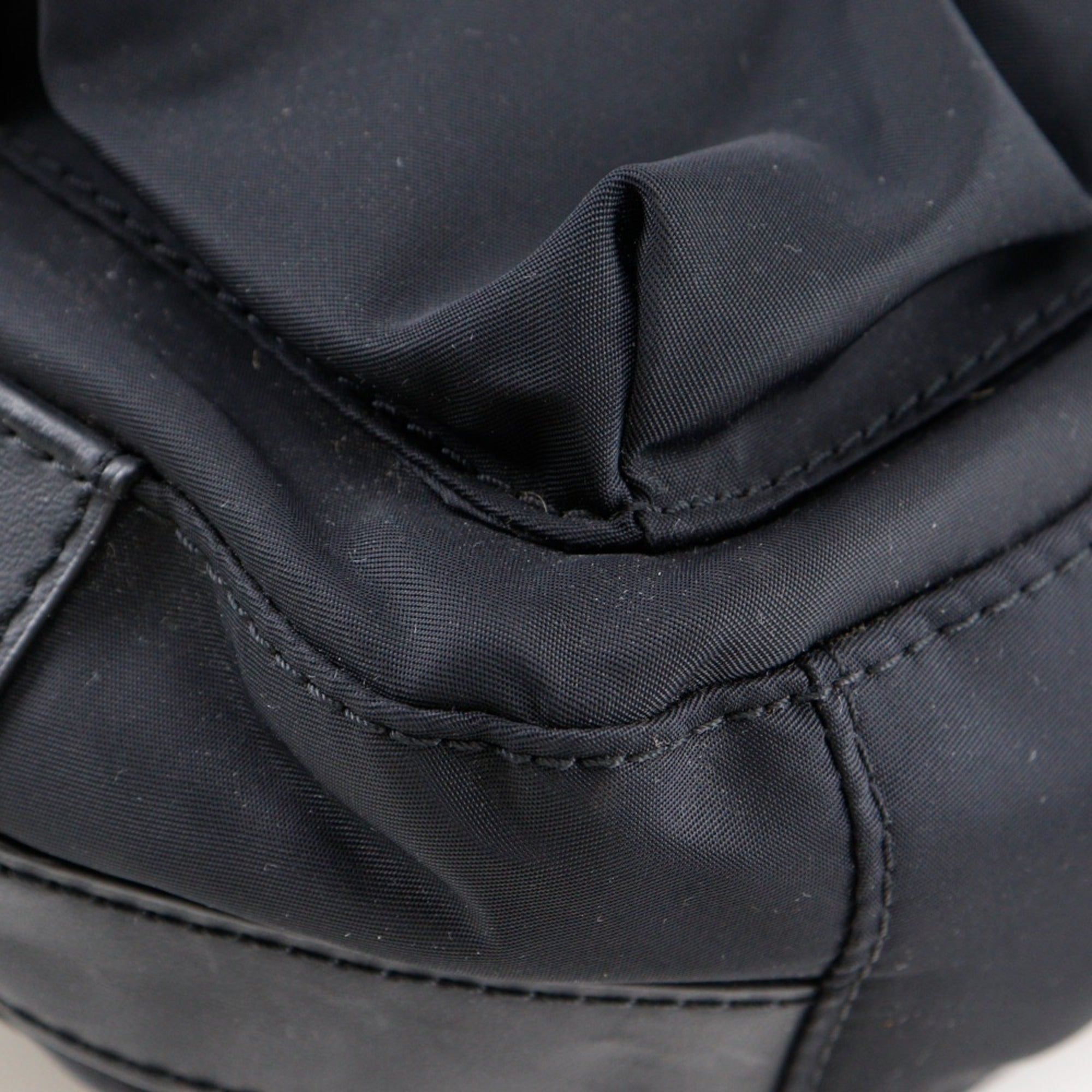 Tory Burch Black Nylon Shoulder Bag (Pre-Owned)