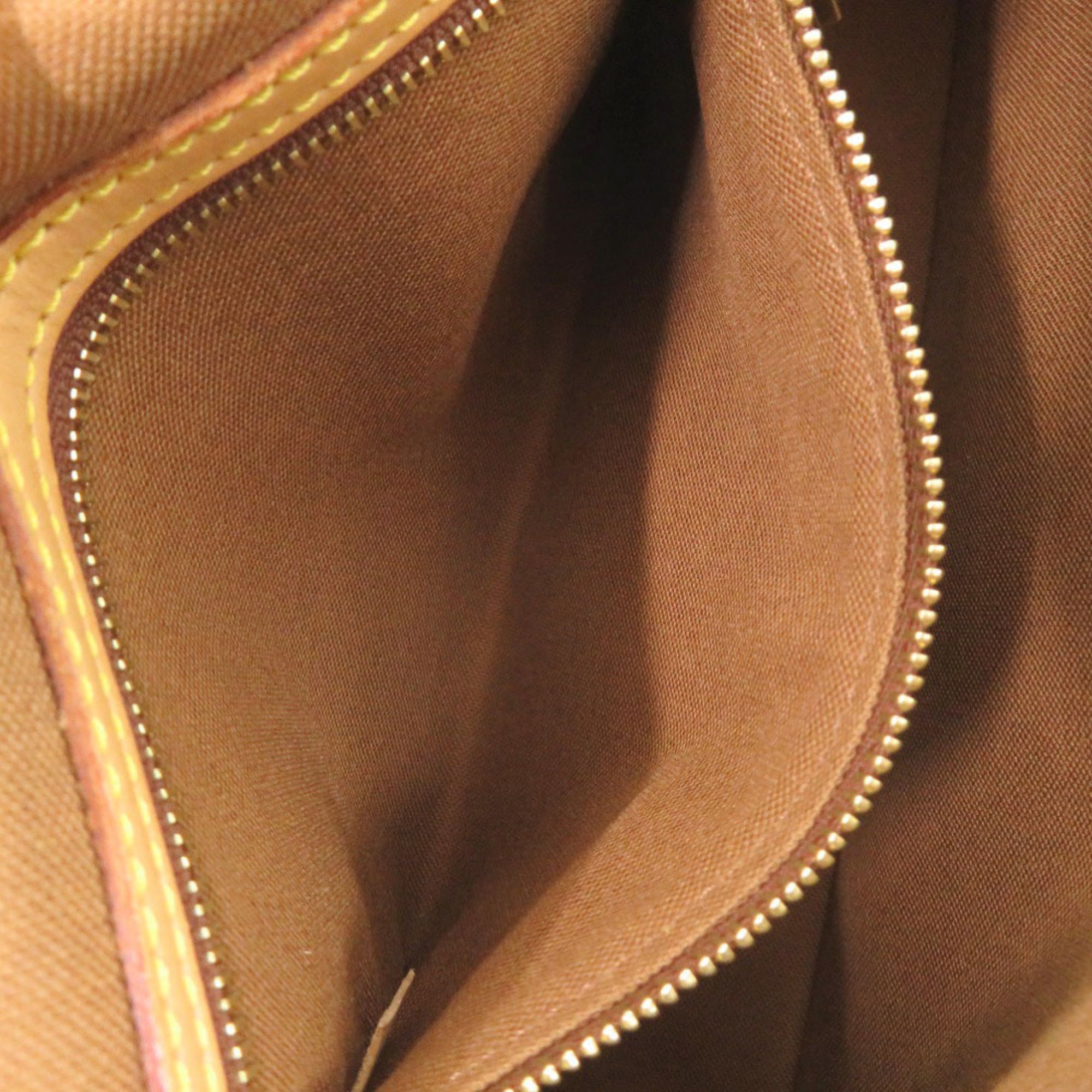 Louis Vuitton Brown Monogram Monogram Handbag (Pre-Owned)