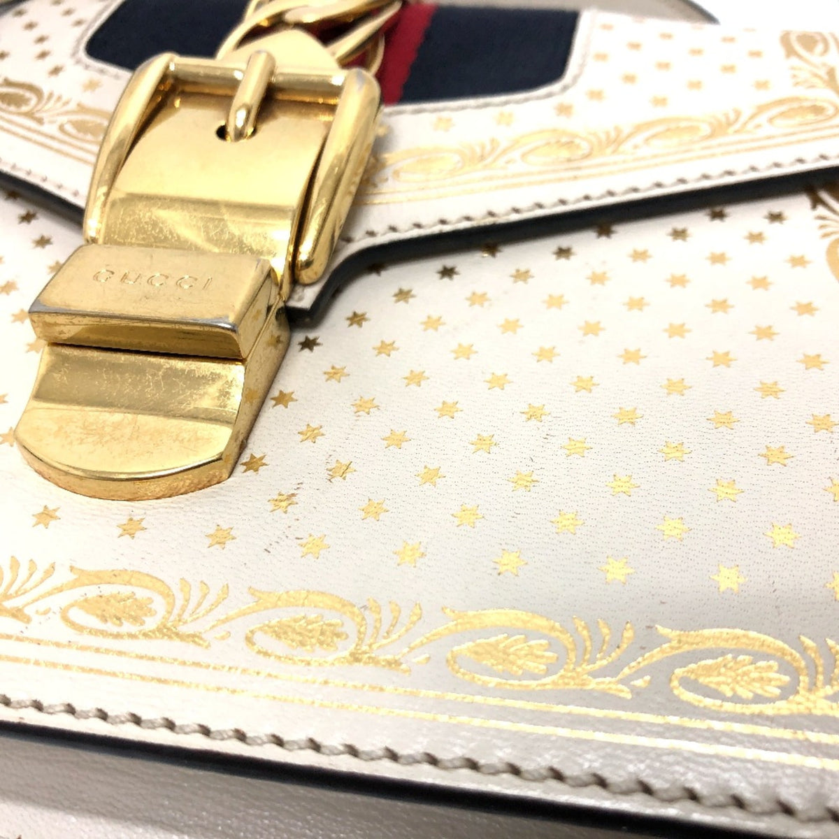 Gucci White Leather Shoulder Bag (Pre-Owned)