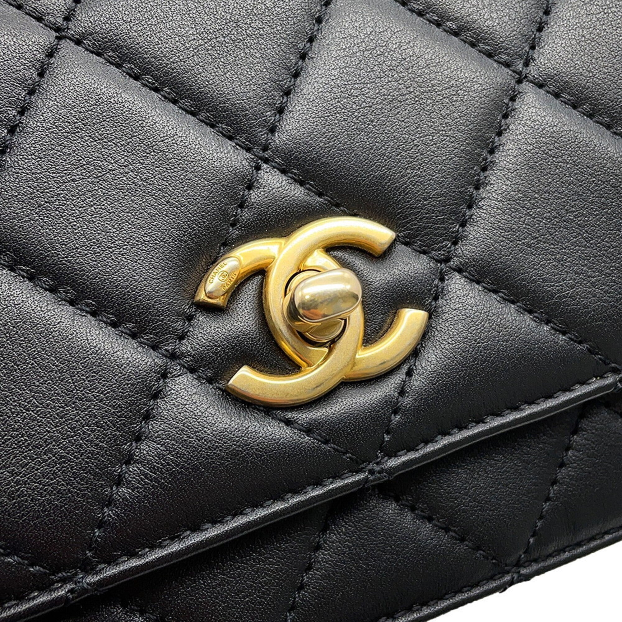 Chanel Black Leather Handbag Shoulder Bag (Pre-Owned)