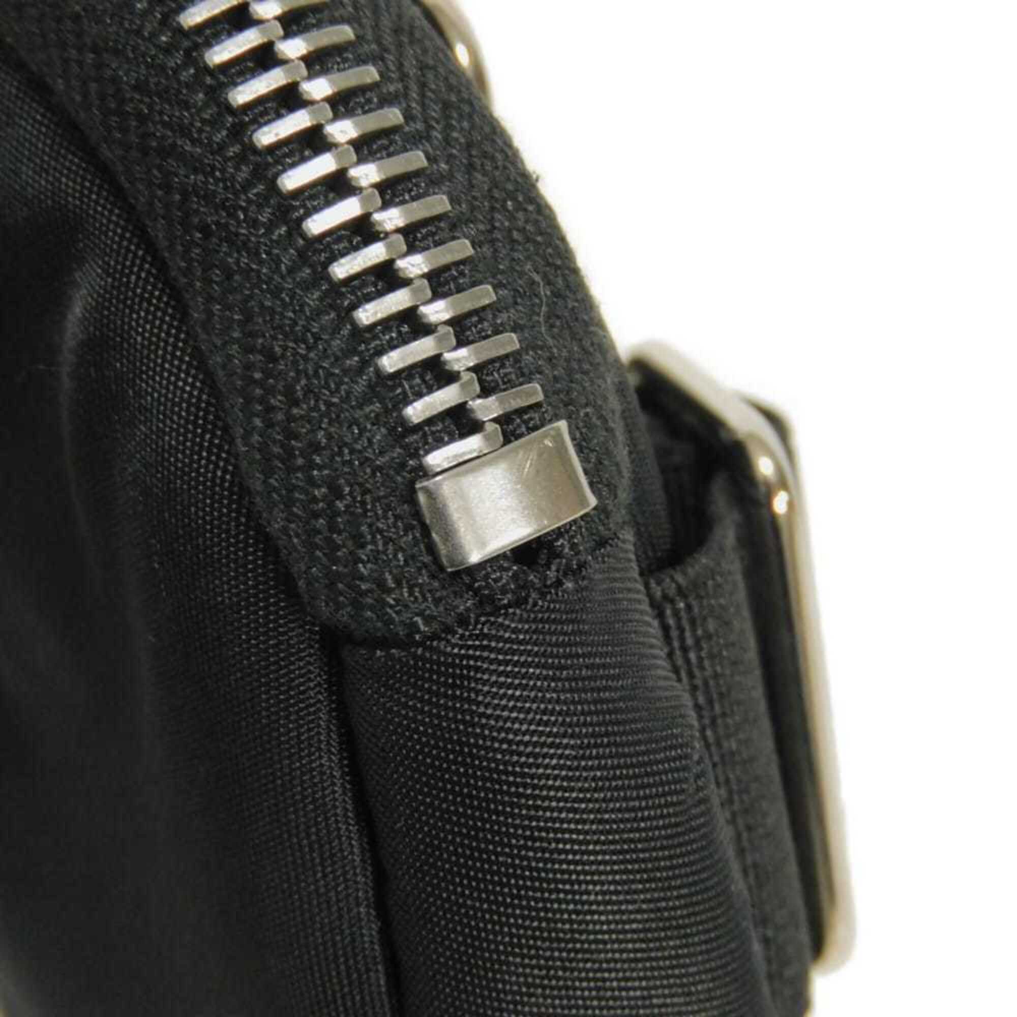 Prada Black Nylon Shoulder Bag (Pre-Owned)