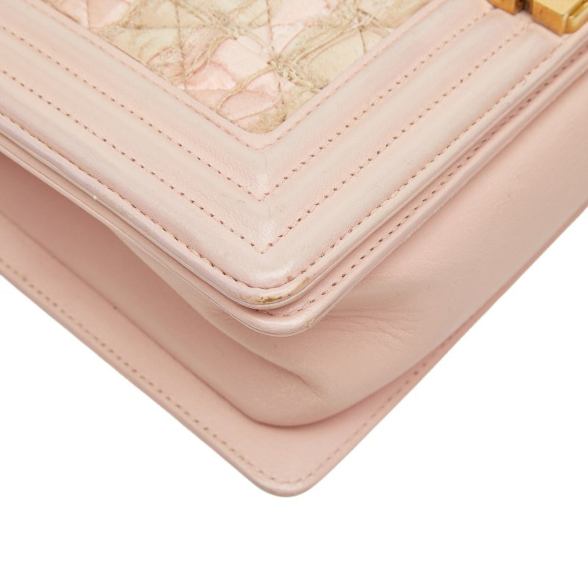 Chanel Pink Tweed Shoulder Bag (Pre-Owned)