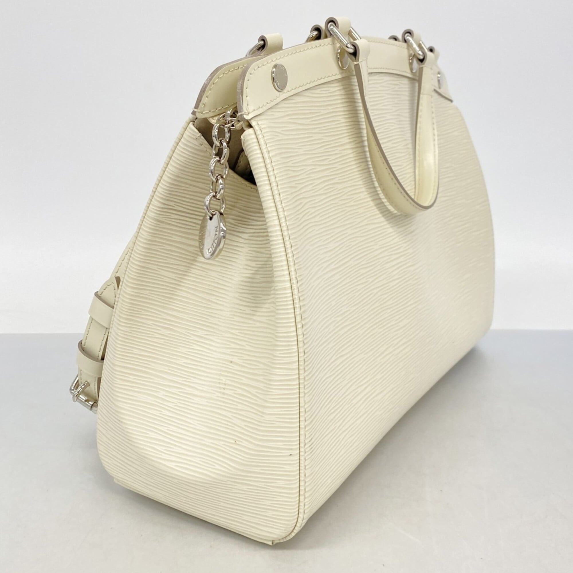 Louis Vuitton Lv Off White Handbag (Pre-Owned)