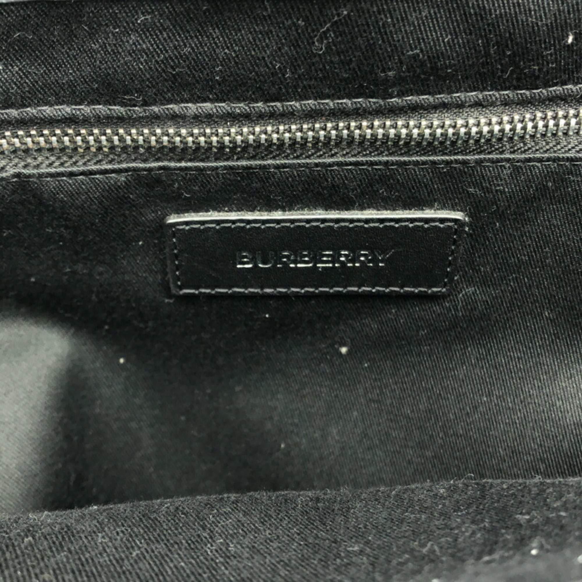 Burberry Black Tote Bag (Pre-Owned)