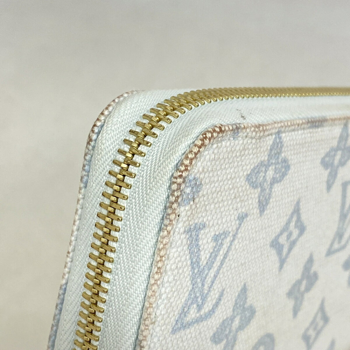 Louis Vuitton Blue Long Wallet (Bi-Fold) (Pre-Owned)