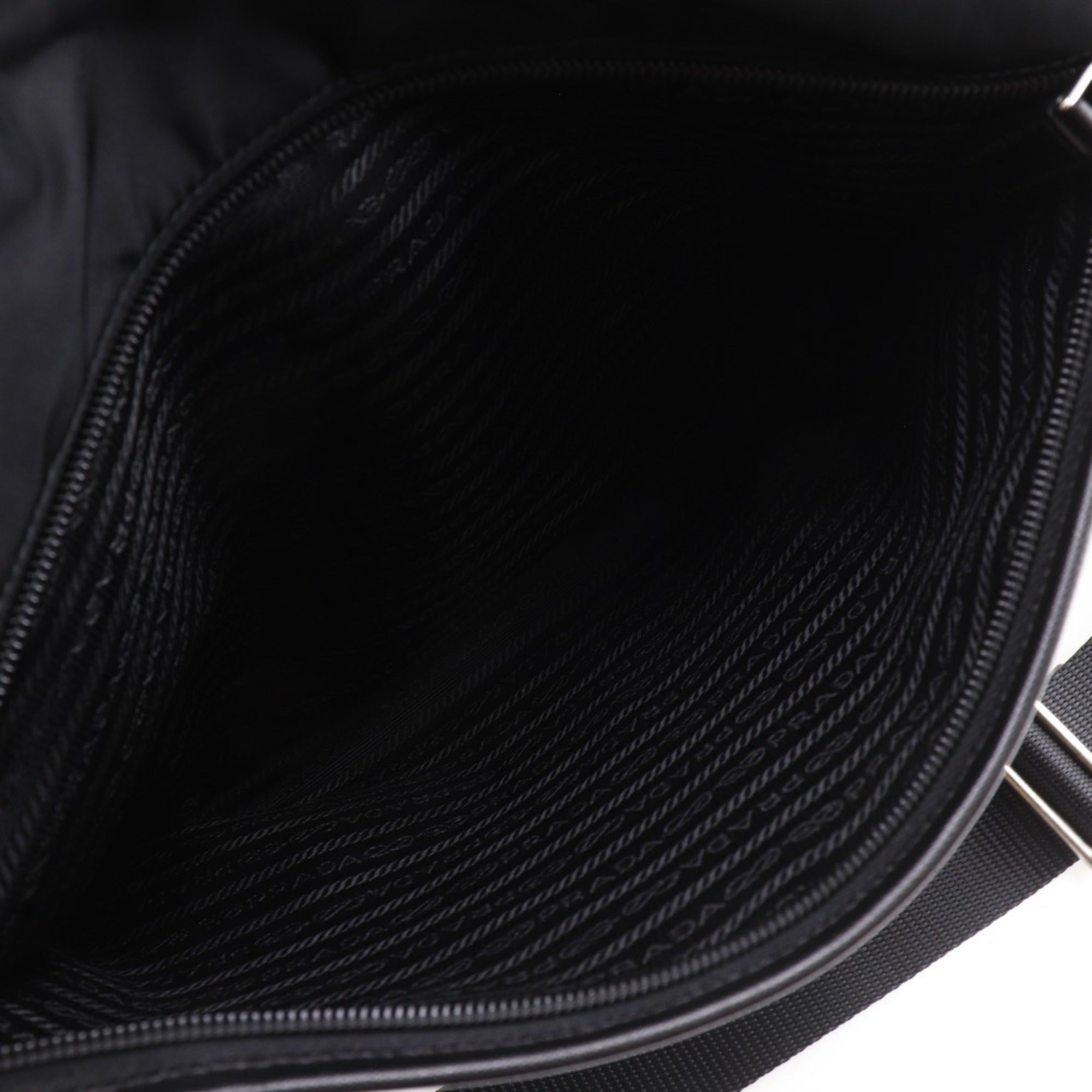 Prada Black Nero Nylon Shoulder Bag (Pre-Owned)