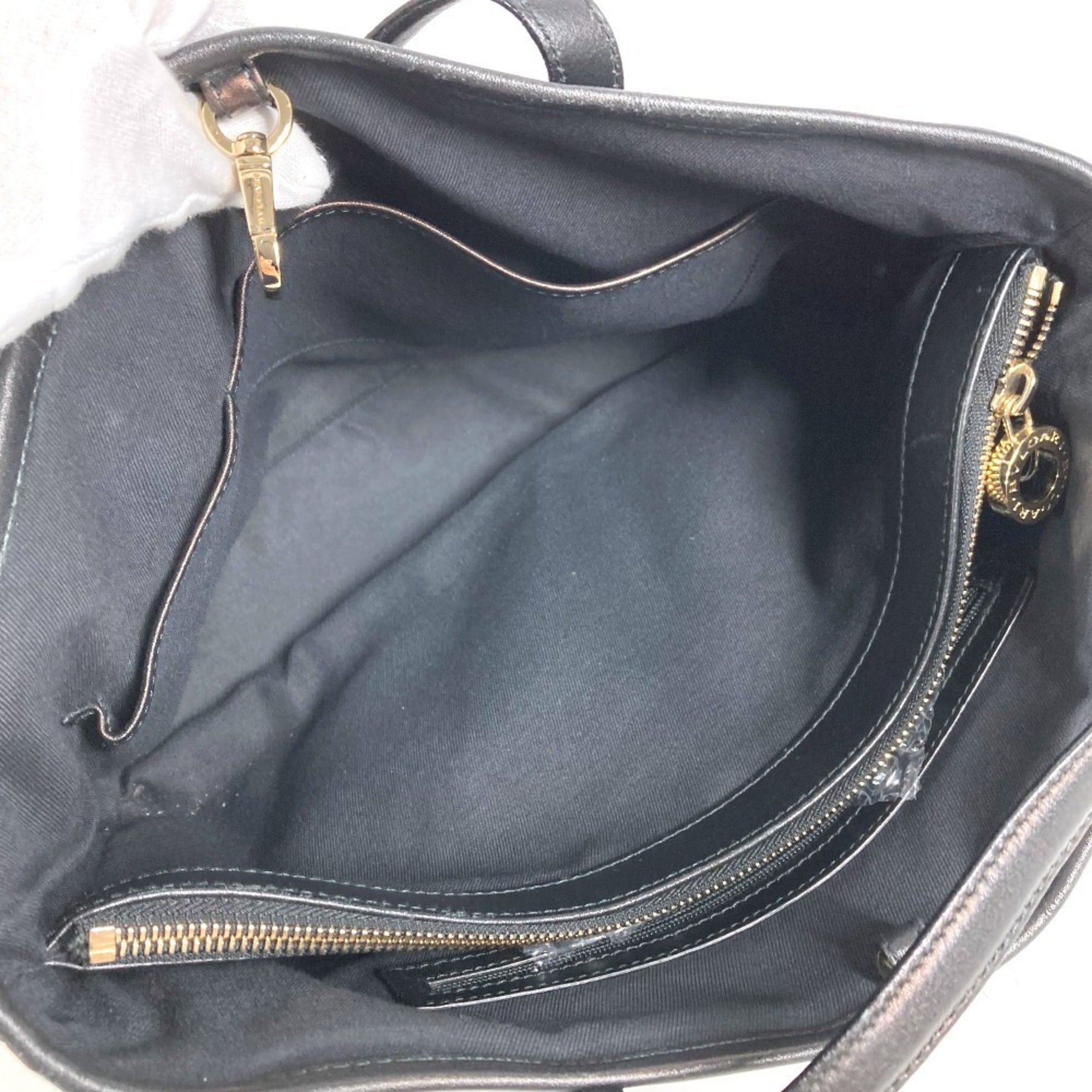Bvlgari Black Leather Handbag Shoulder Bag (Pre-Owned)