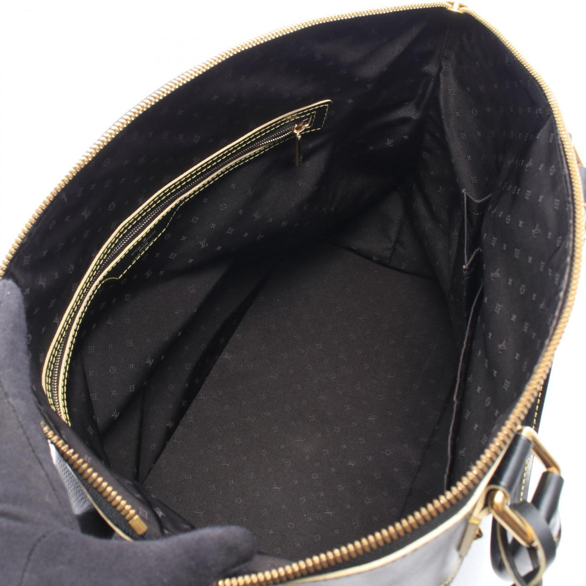 Louis Vuitton Black Leather Handbag (Pre-Owned)