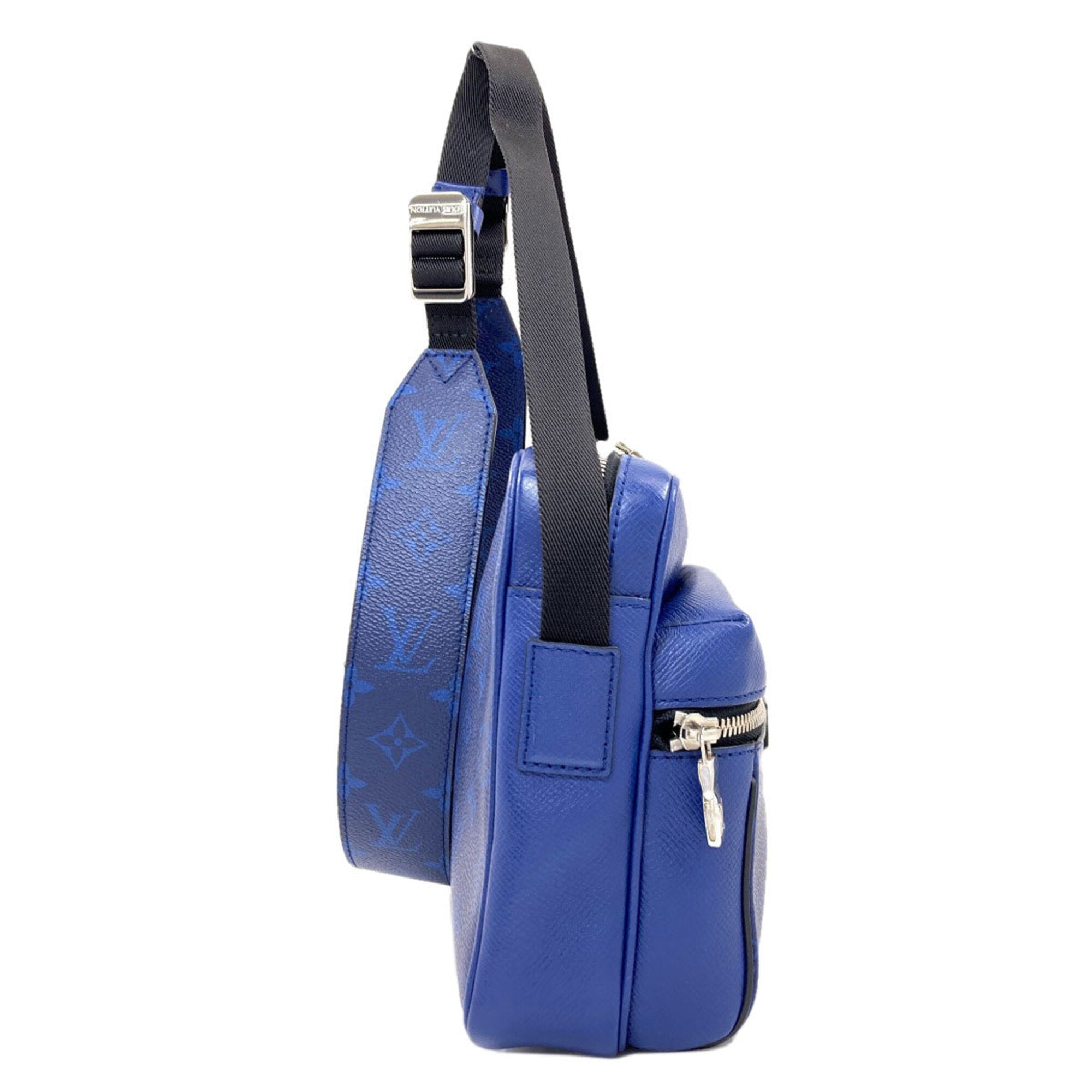 Louis Vuitton Blue Taigarama Shoulder Bag (Pre-Owned)