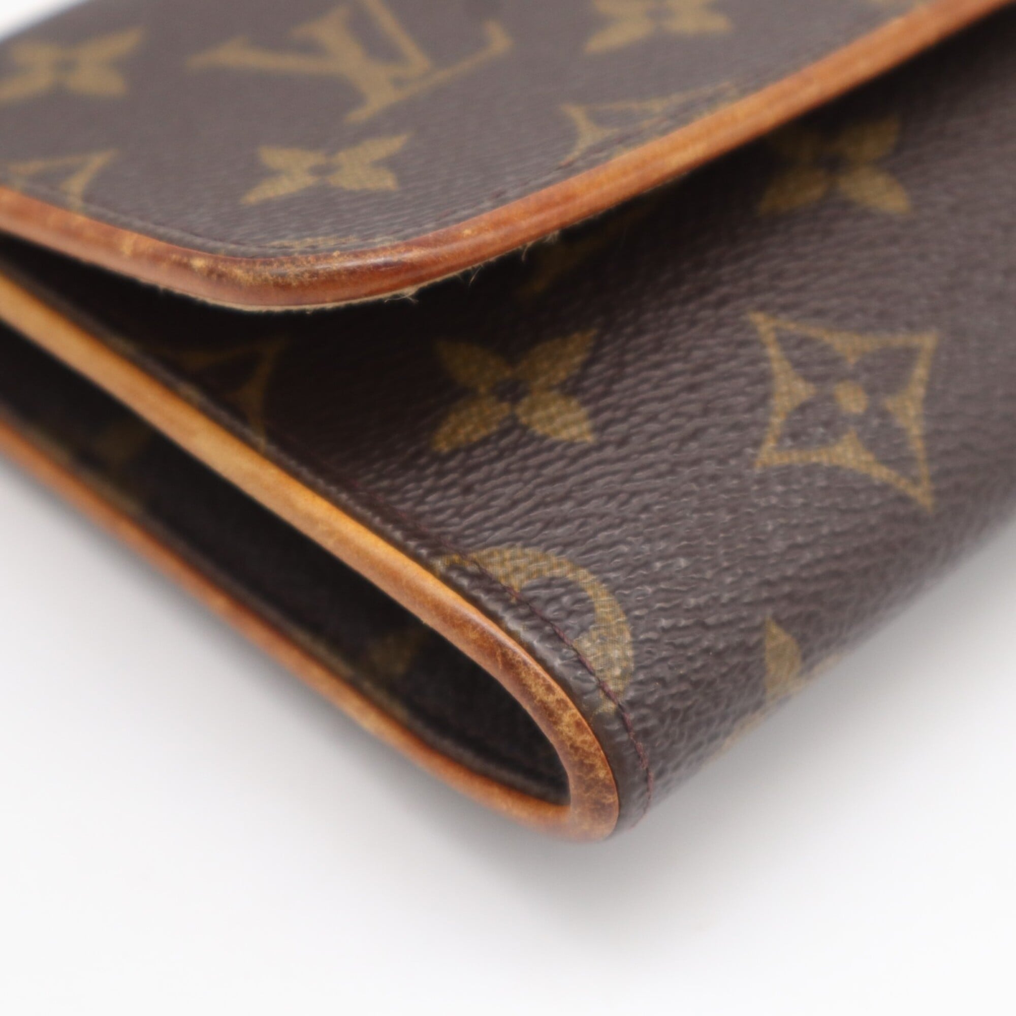 Louis Vuitton Beige Brown Coated Canvas Leather Shoulder Bag (Pre-Owned)