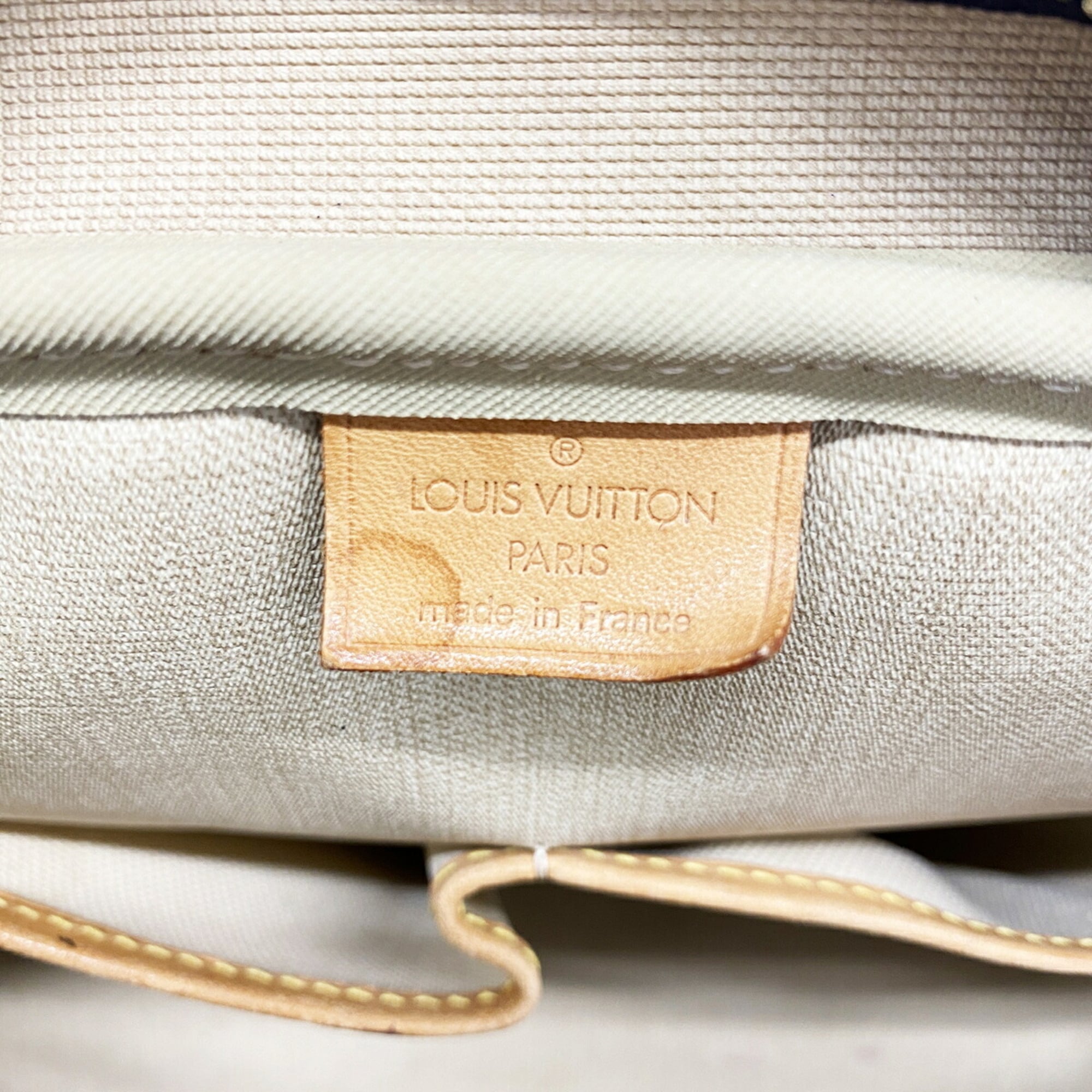 Louis Vuitton Brown Handbag (Pre-Owned)