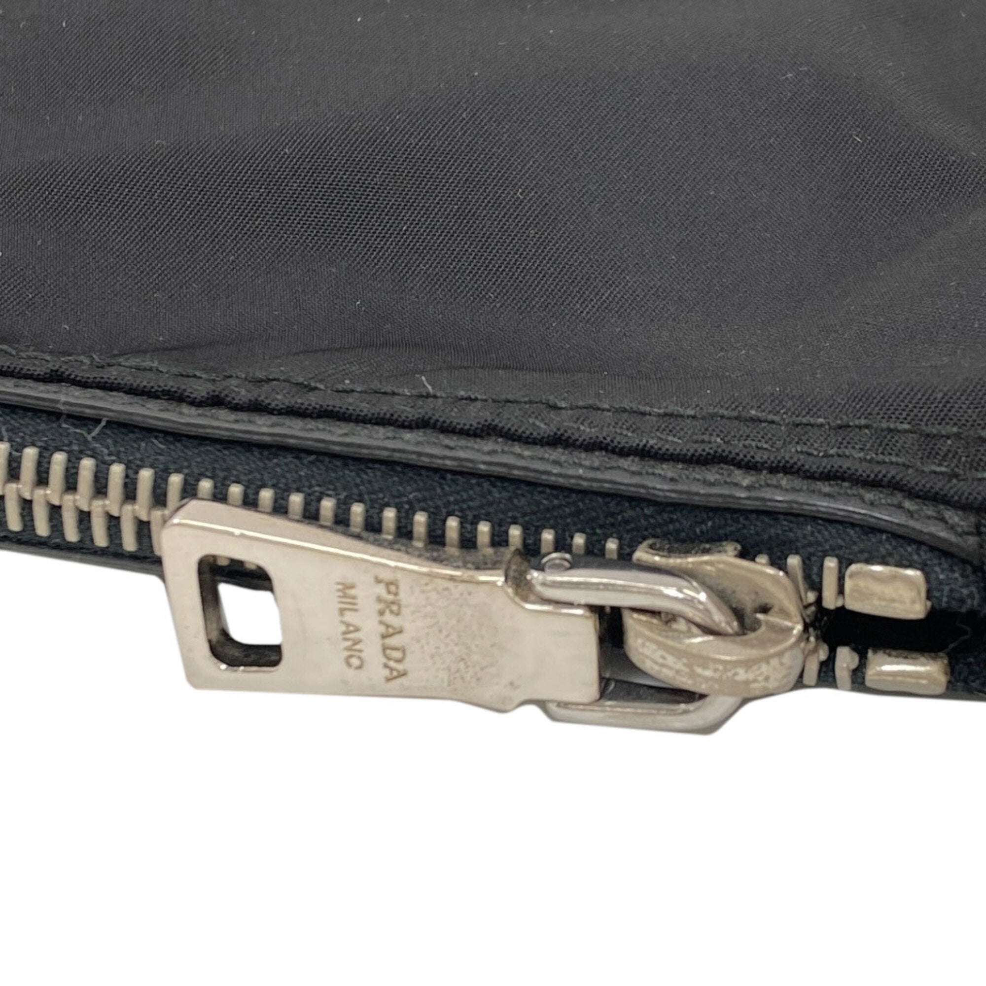 Prada Black Nylon Shoulder Bag (Pre-Owned)