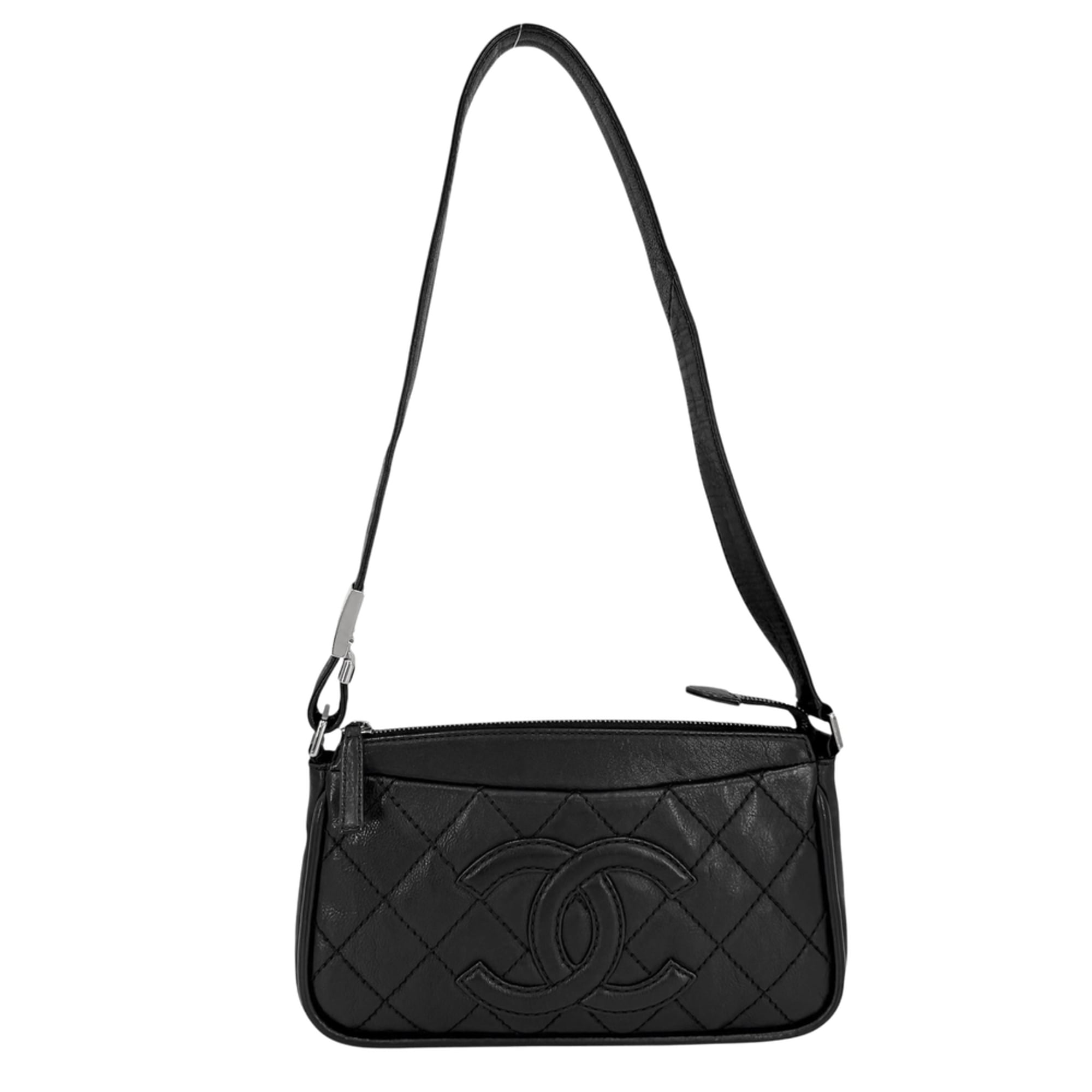 Chanel Black Leather Shoulder Bag (Pre-Owned)