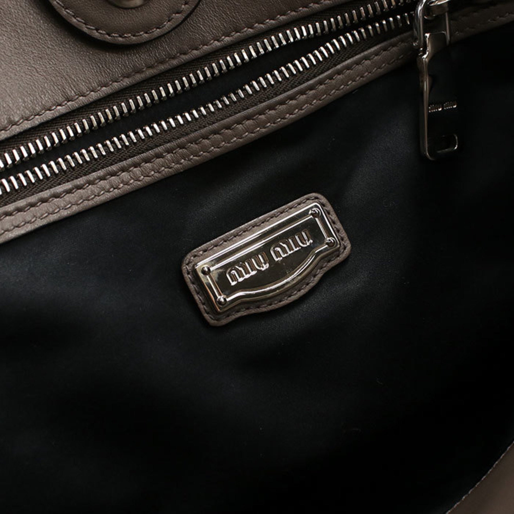 Miu Miu Gray Leather Tote Bag (Pre-Owned)