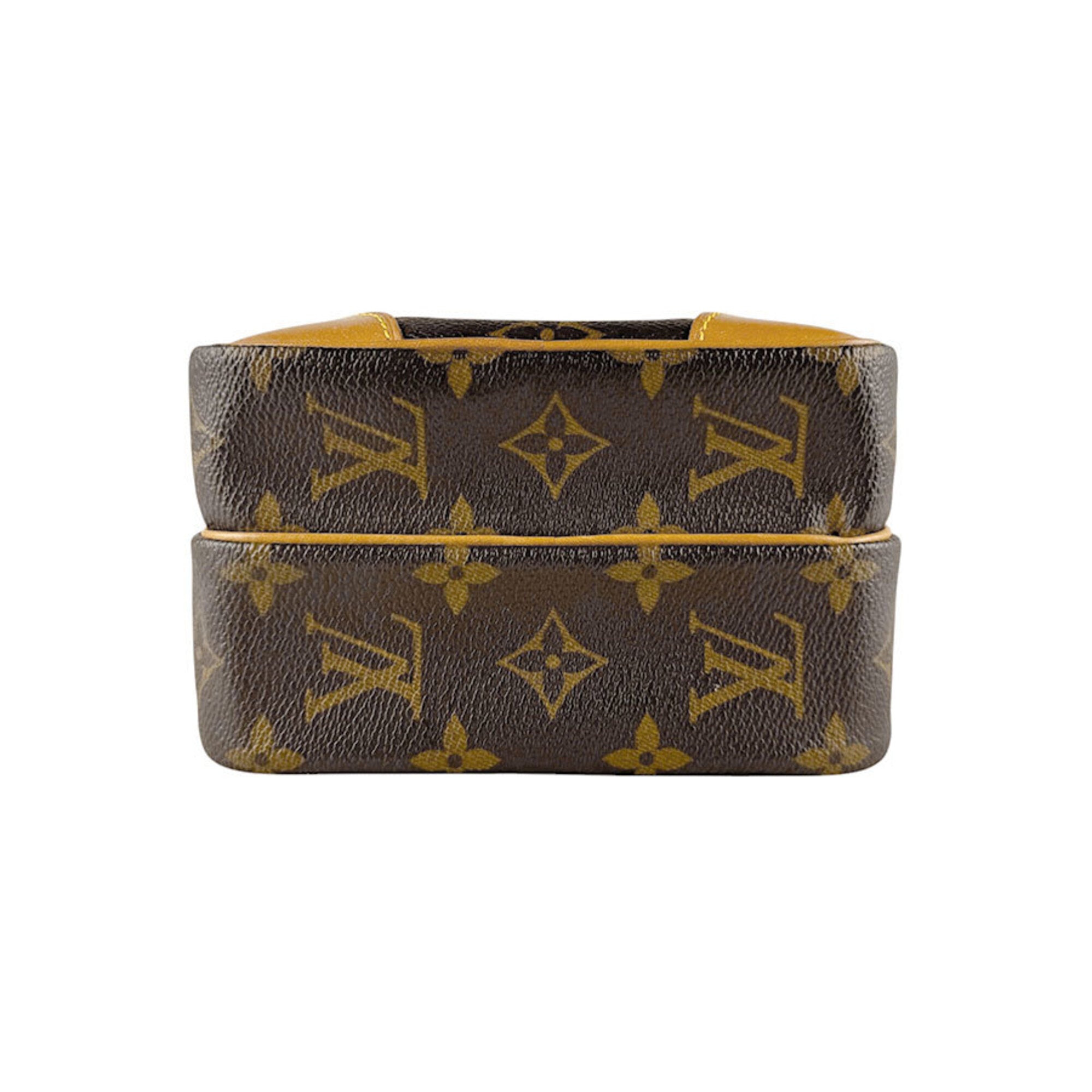 Louis Vuitton Brown Monogram Monogram Shoulder Bag (Pre-Owned)