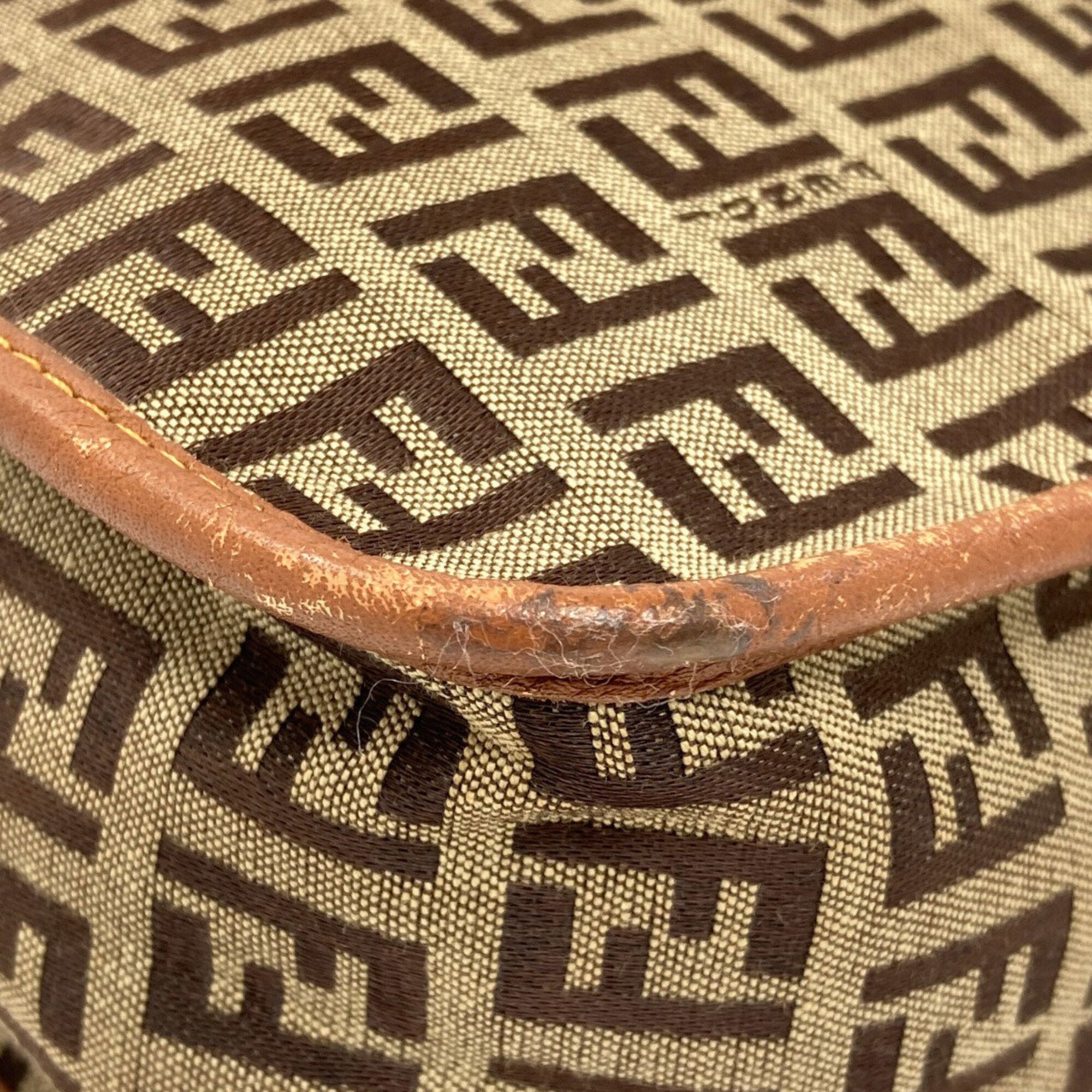Fendi Brown Canvas Shoulder Bag (Pre-Owned)