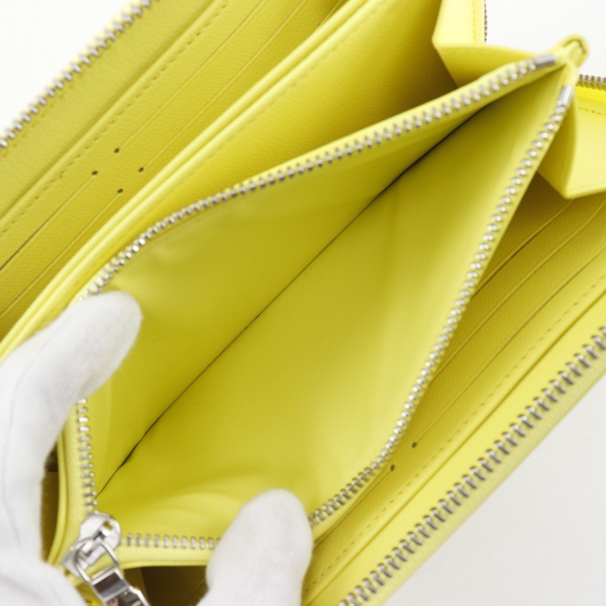 Louis Vuitton Leather Long Wallet (Bi-Fold) (Pre-Owned)