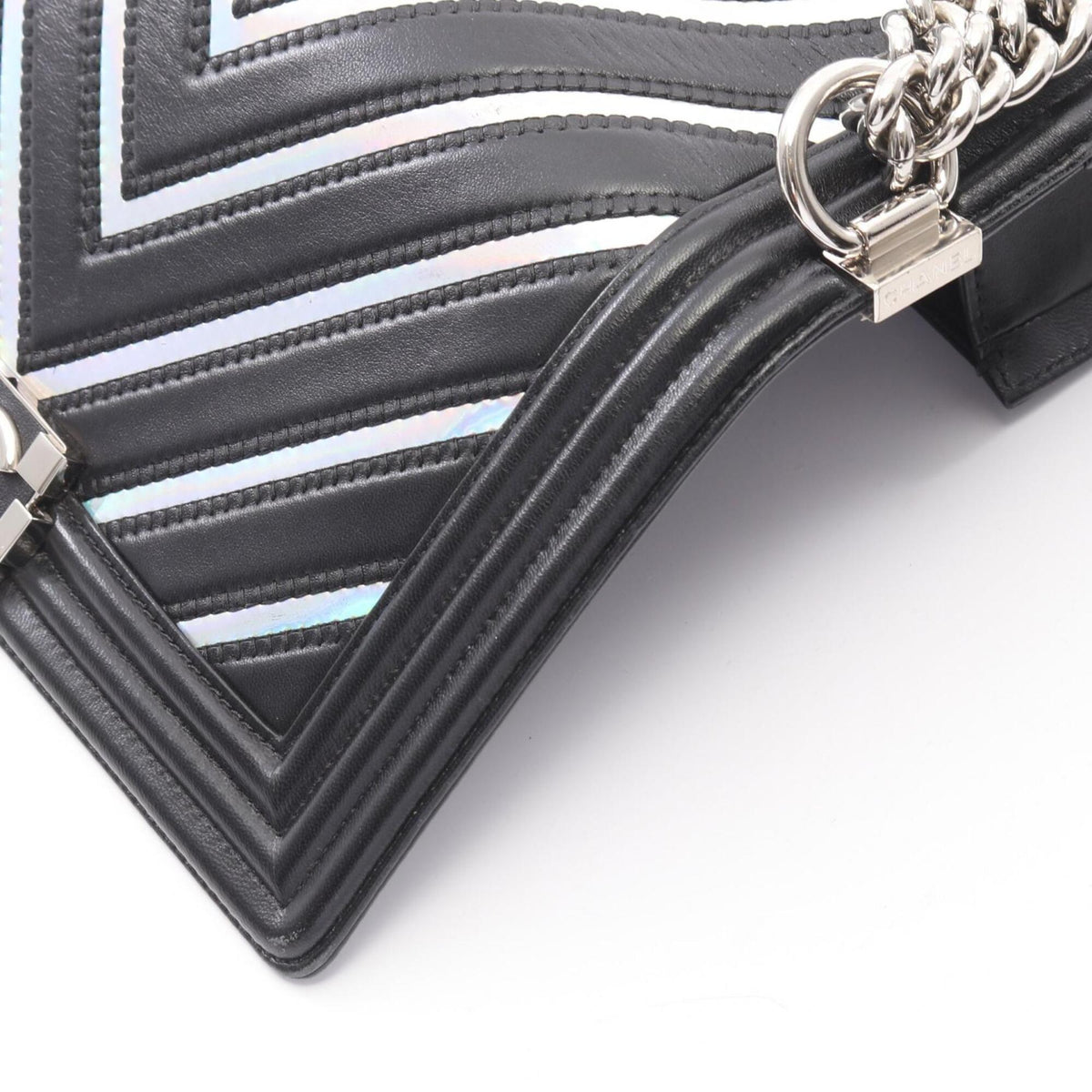 Chanel Black Leather Handbag Shoulder Bag (Pre-Owned)