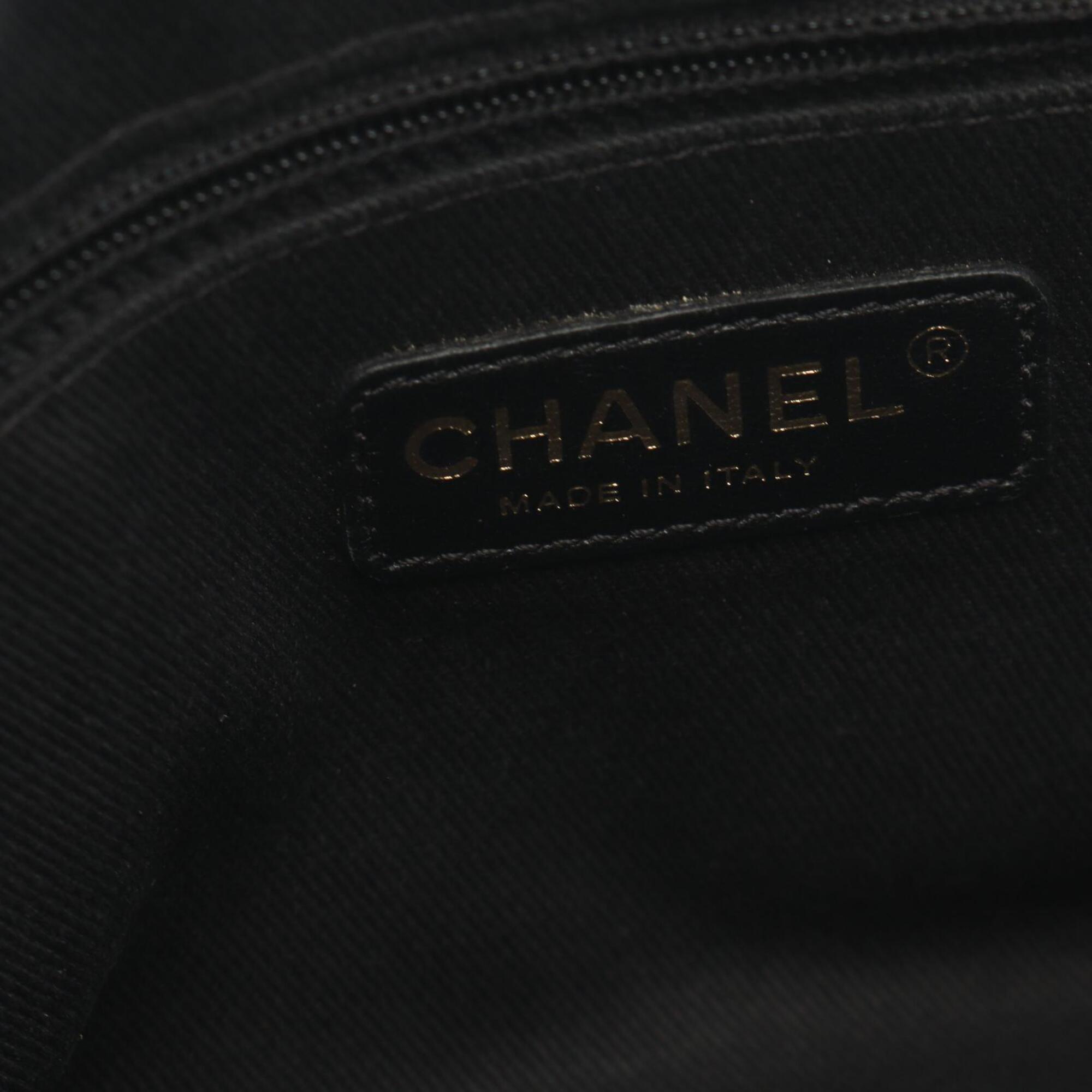 Chanel Black Patent Leather Handbag Shoulder Bag (Pre-Owned)